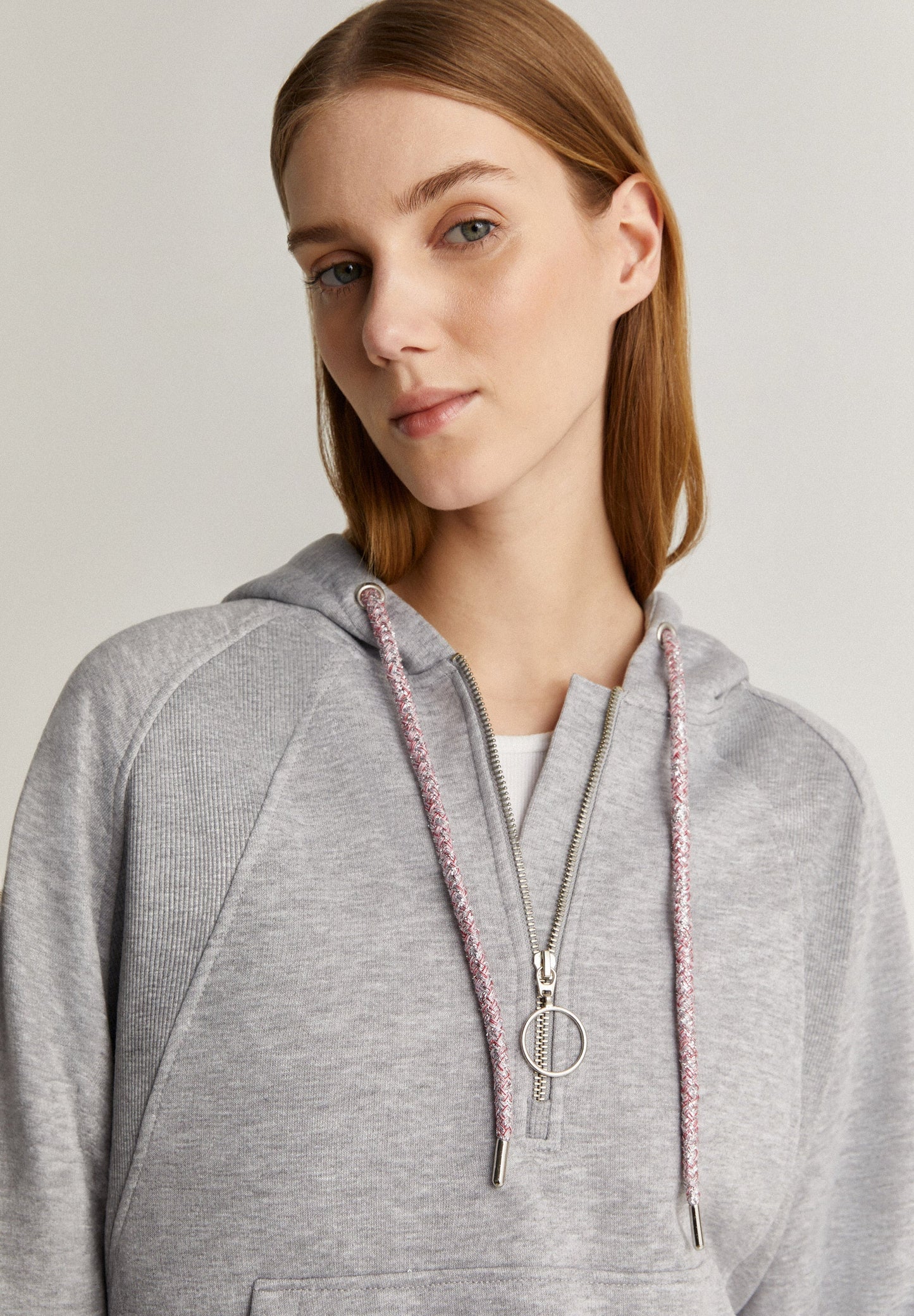 DRAWSTRING HOODIE