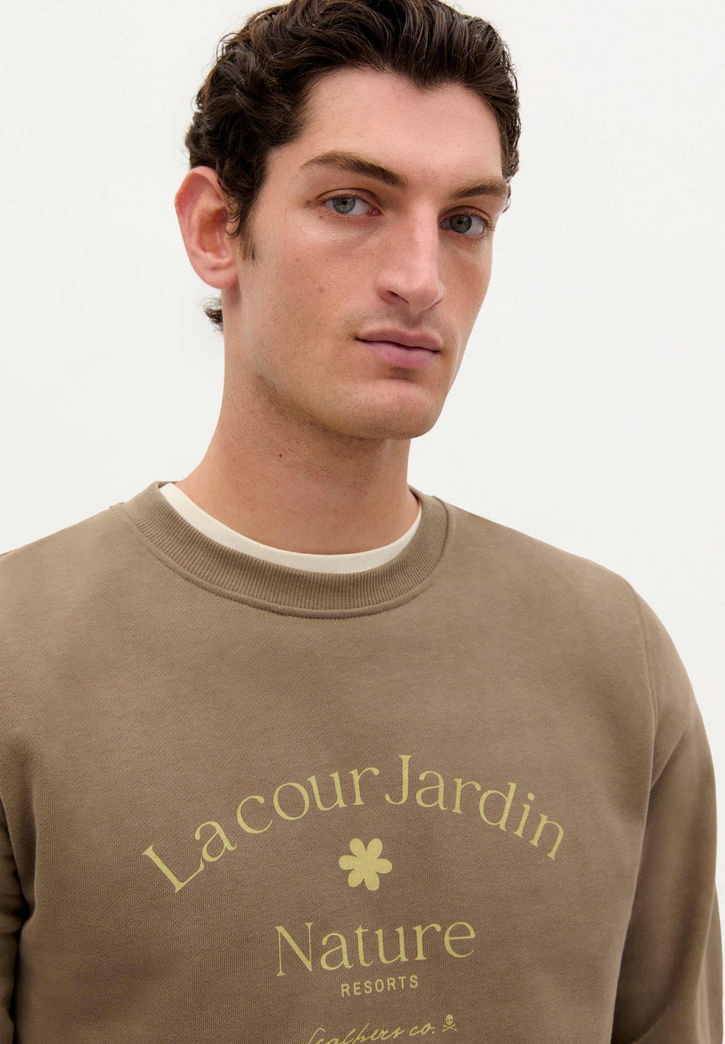 GARDEN PRINT SWEATSHIRT