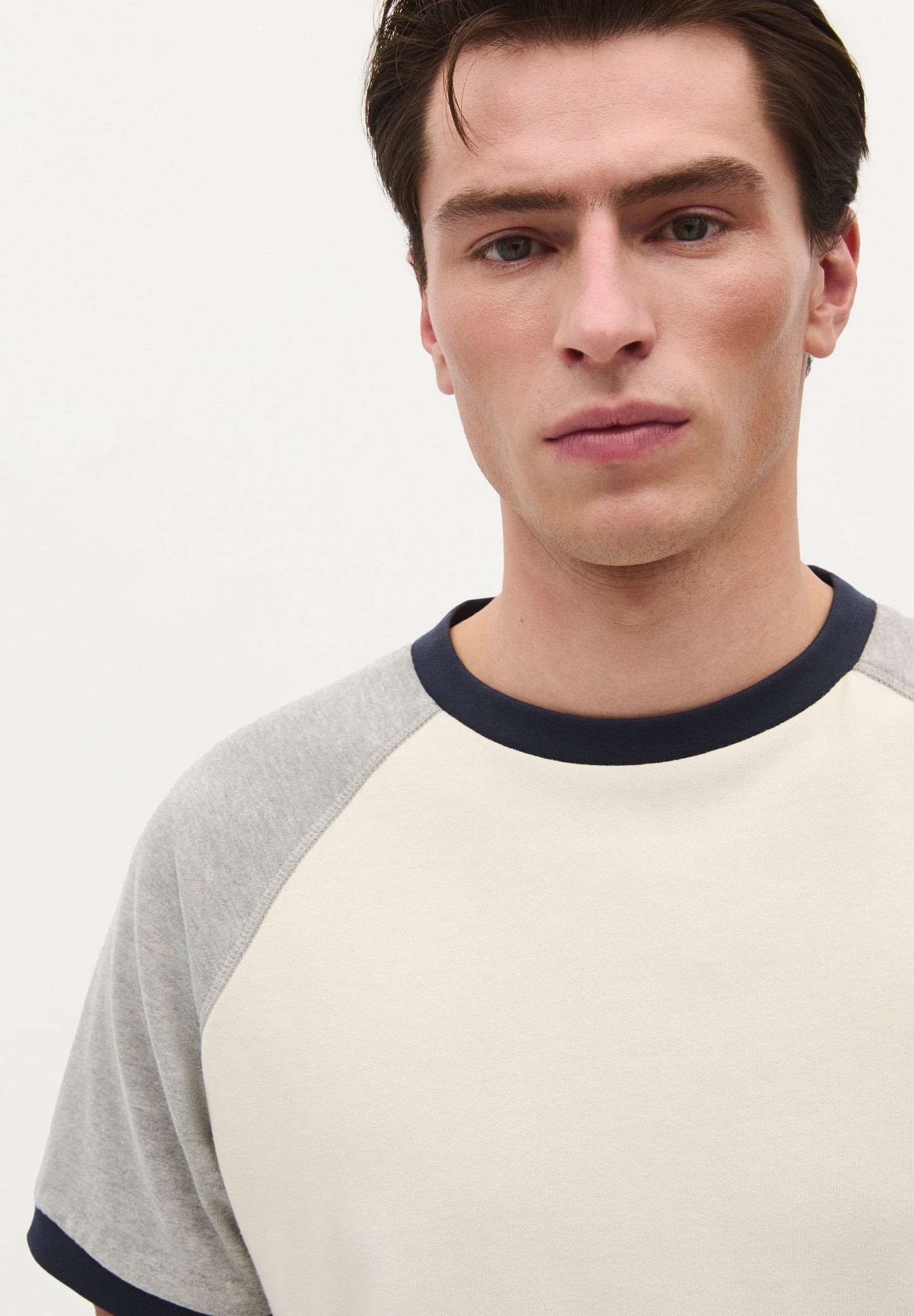 CONTRAST RIBBED T-SHIRT