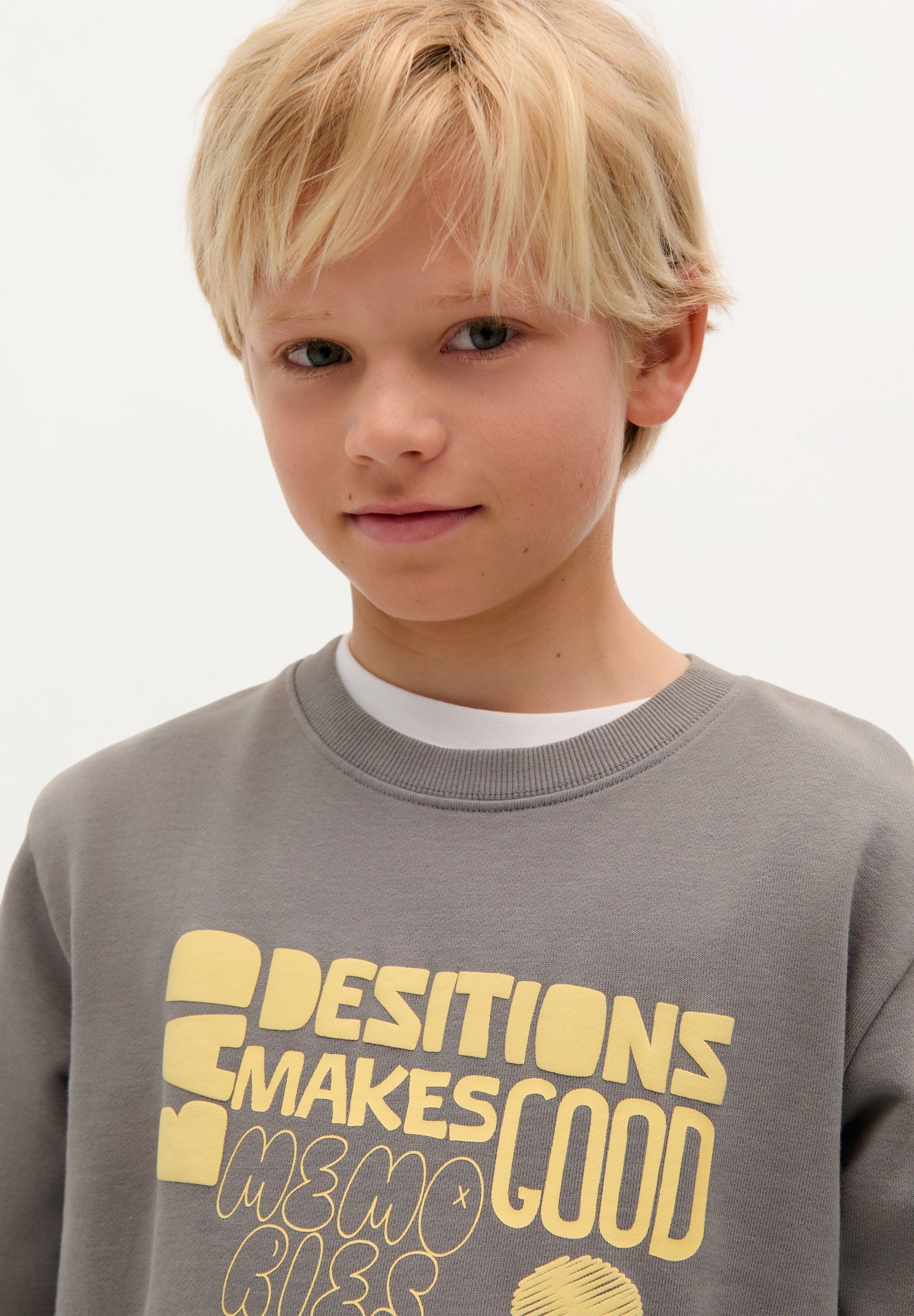 SWEATSHIRT WITH FRONT PRINT