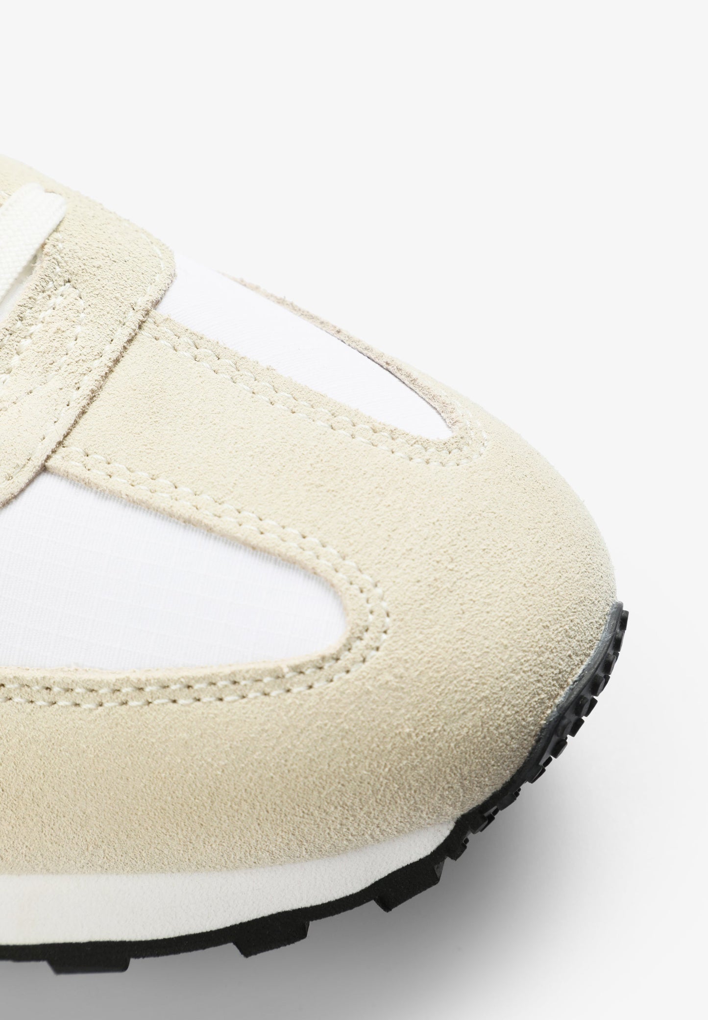 RETRO SUEDE SNEAKERS