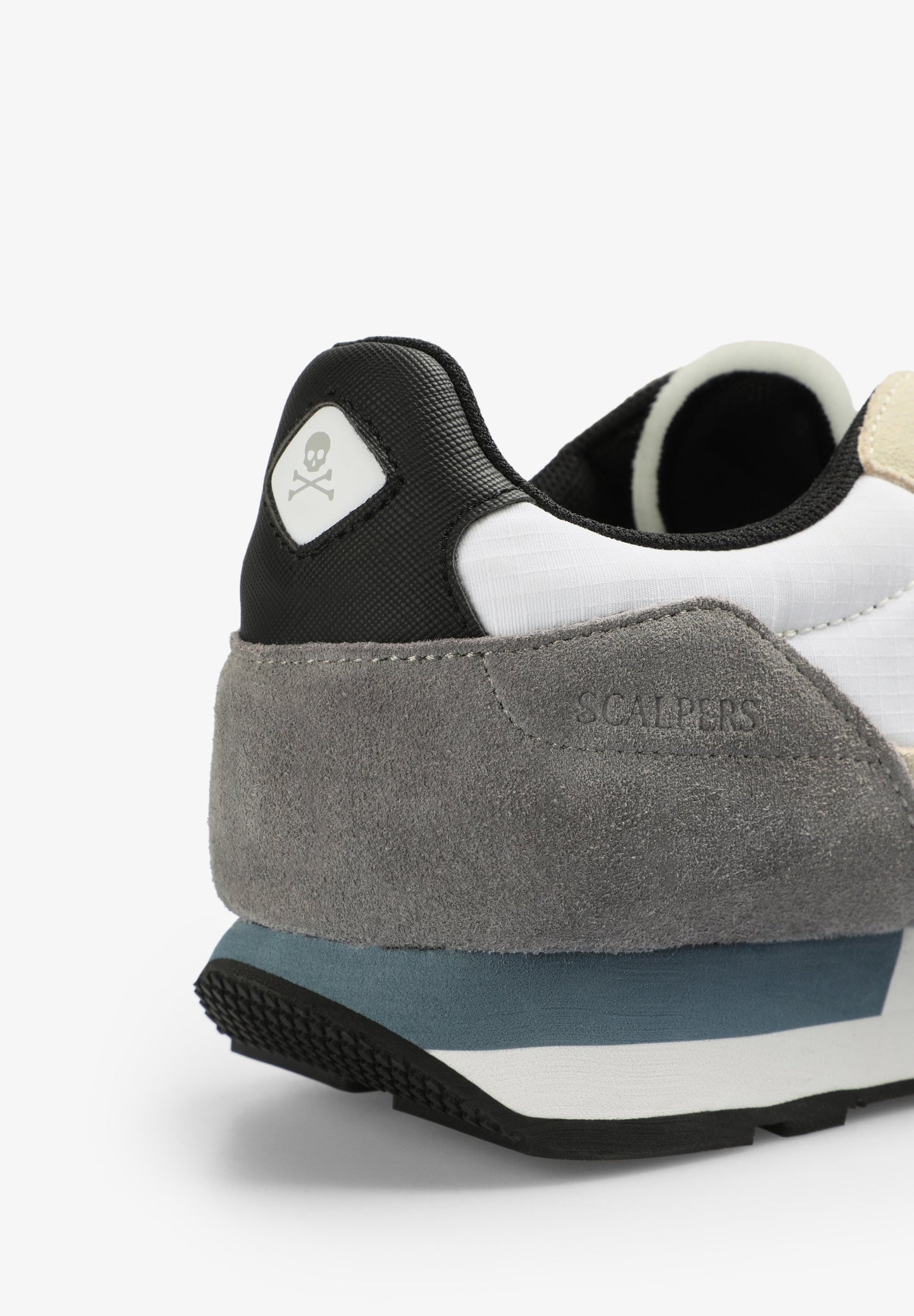 RETRO SUEDE SNEAKERS
