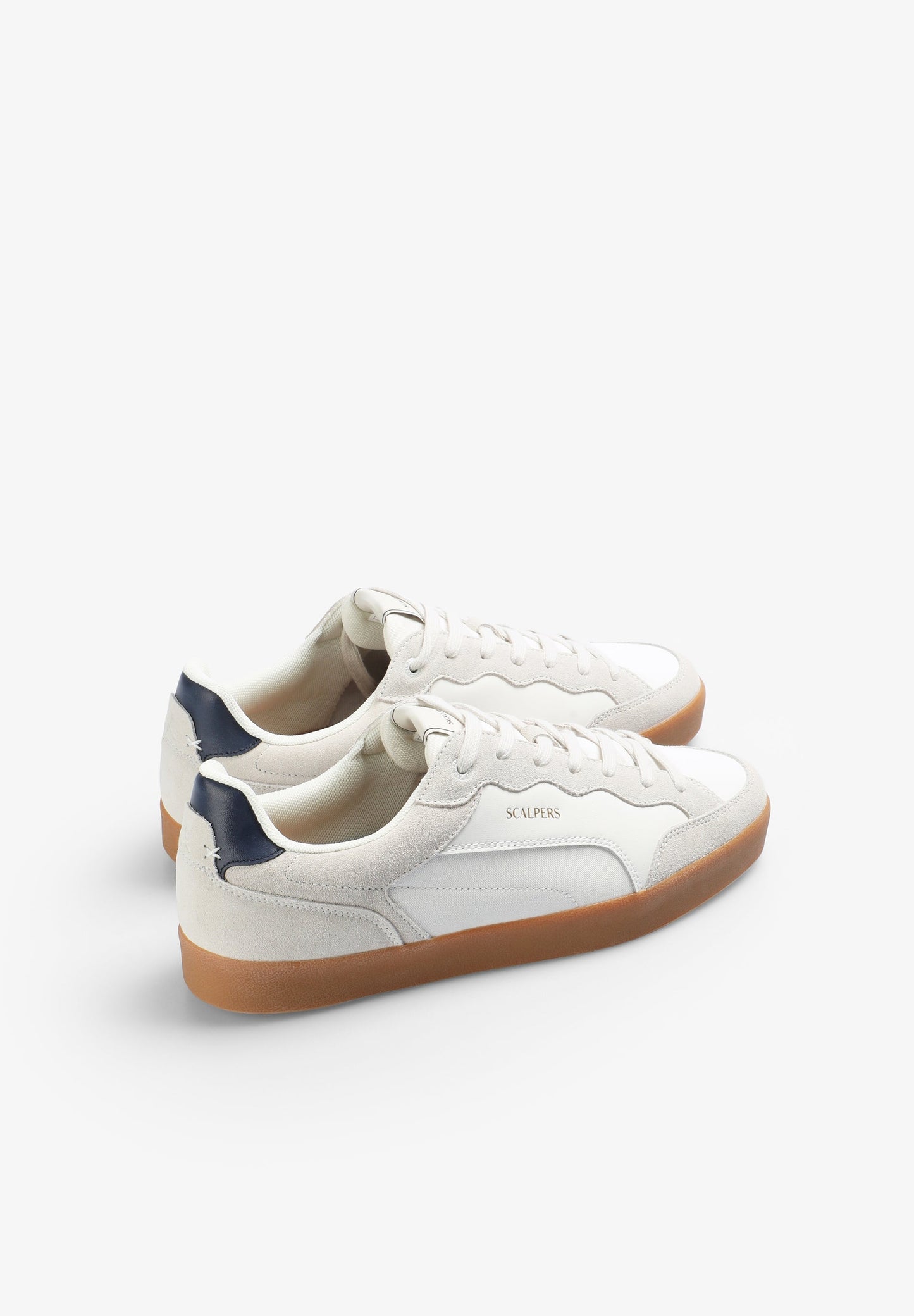 LOW-TOP SNEAKERS WITH SUEDE DETAILS