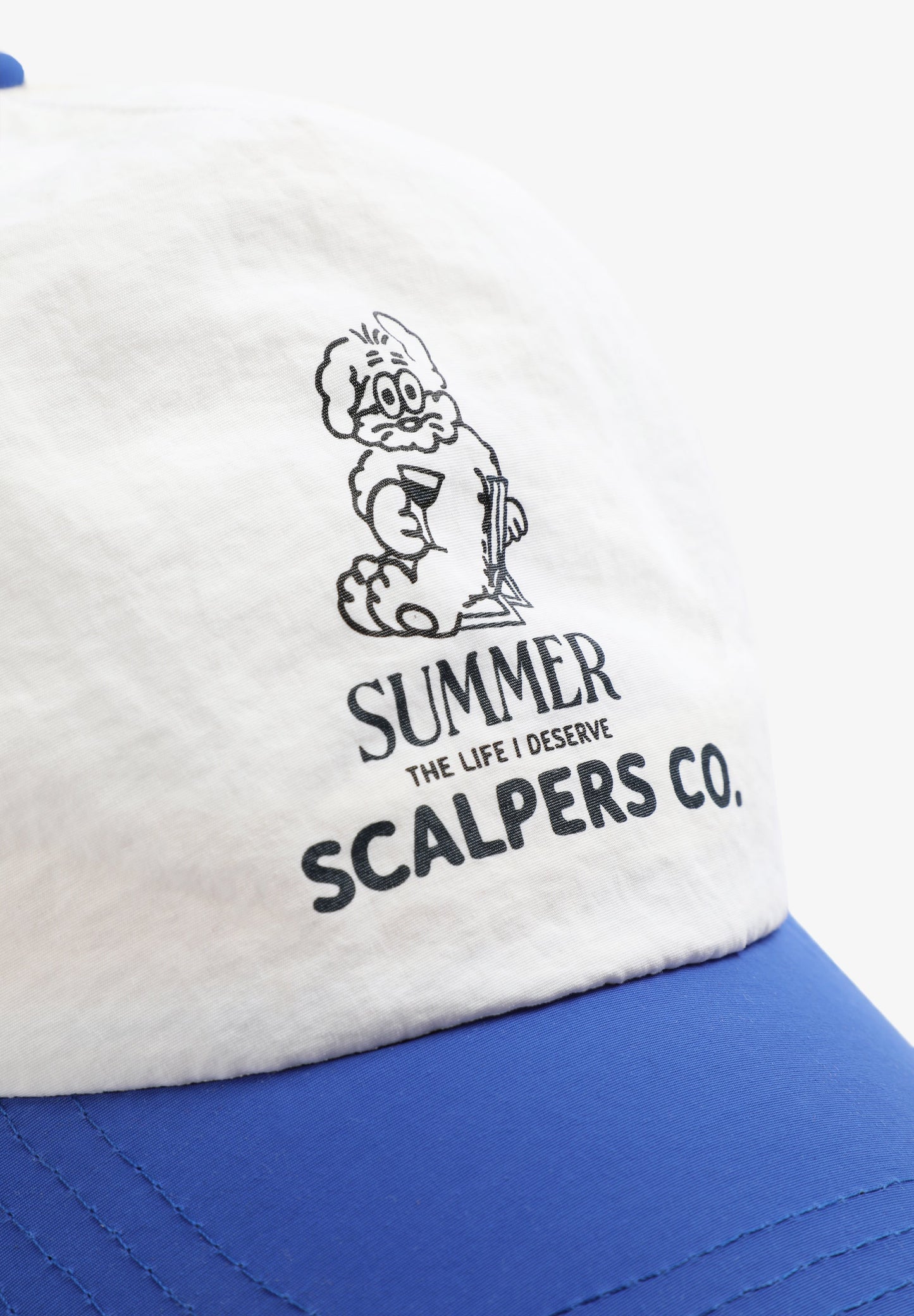 TWO-COLOURED MESH TRUCKER CAP