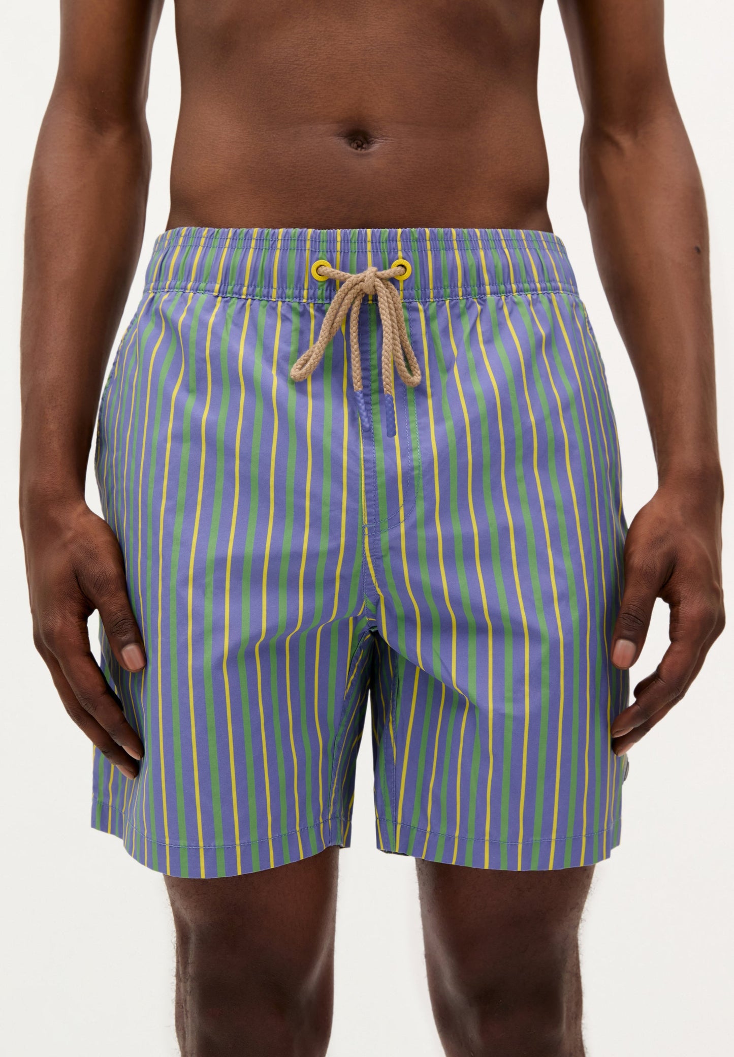 CONTRAST STRIPED SWIMMING TRUNKS