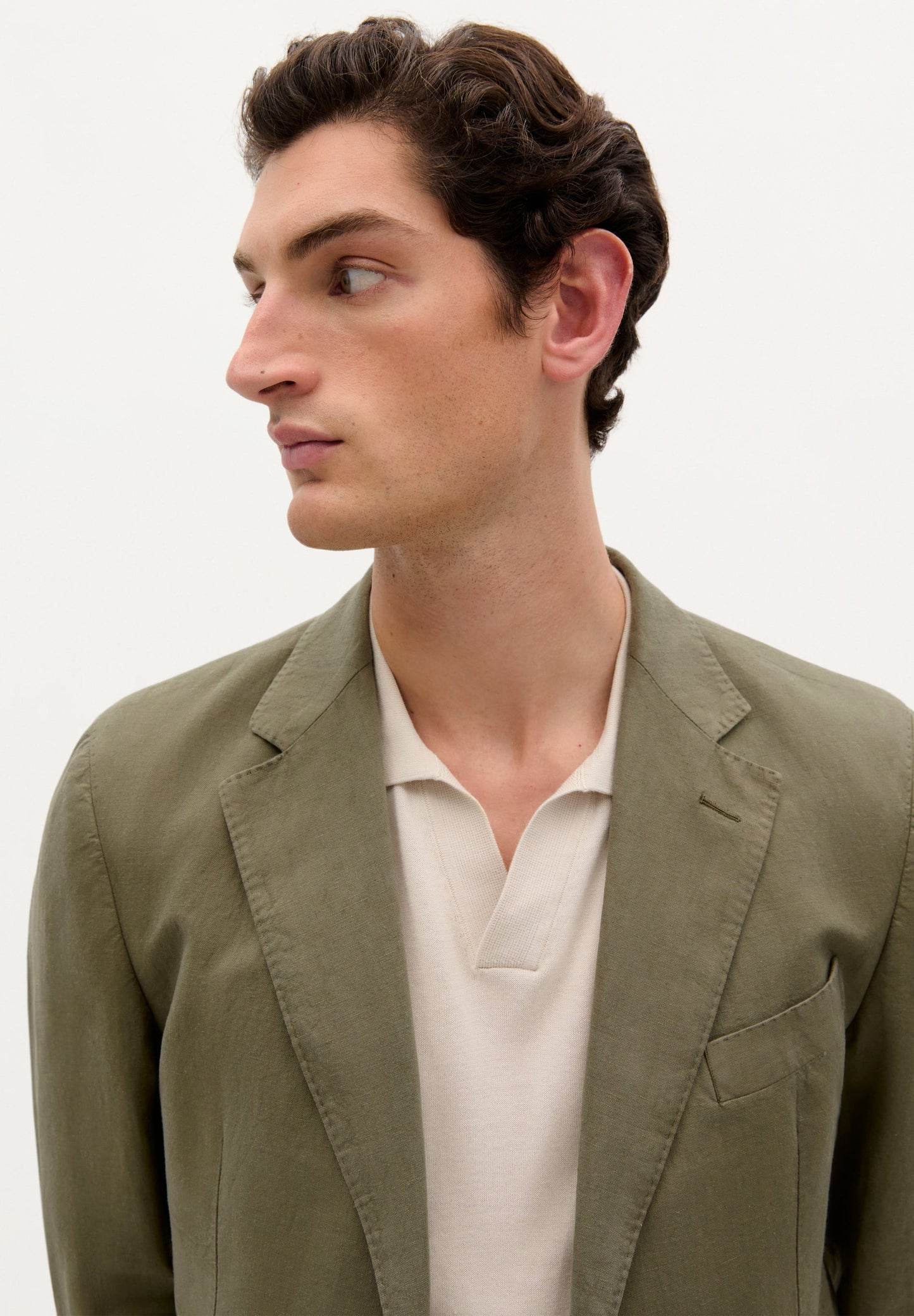 LIGHTWEIGHT LINEN BLAZER