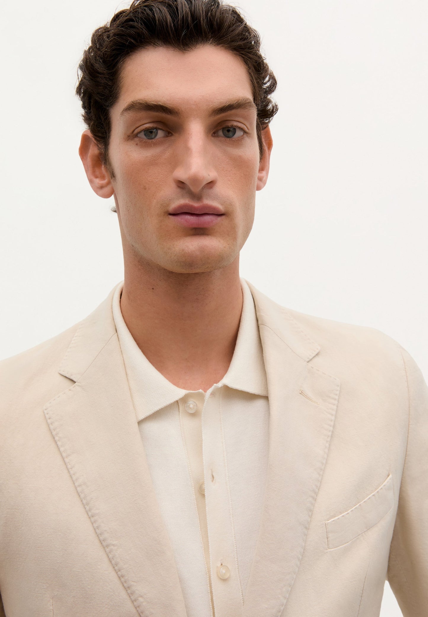 LIGHTWEIGHT LINEN BLAZER