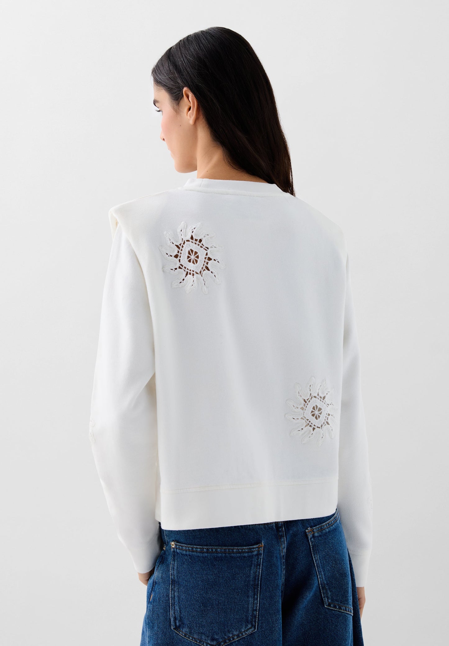 SWEATSHIRT WITH SHOULDER PADS AND CROCHET DETAILS