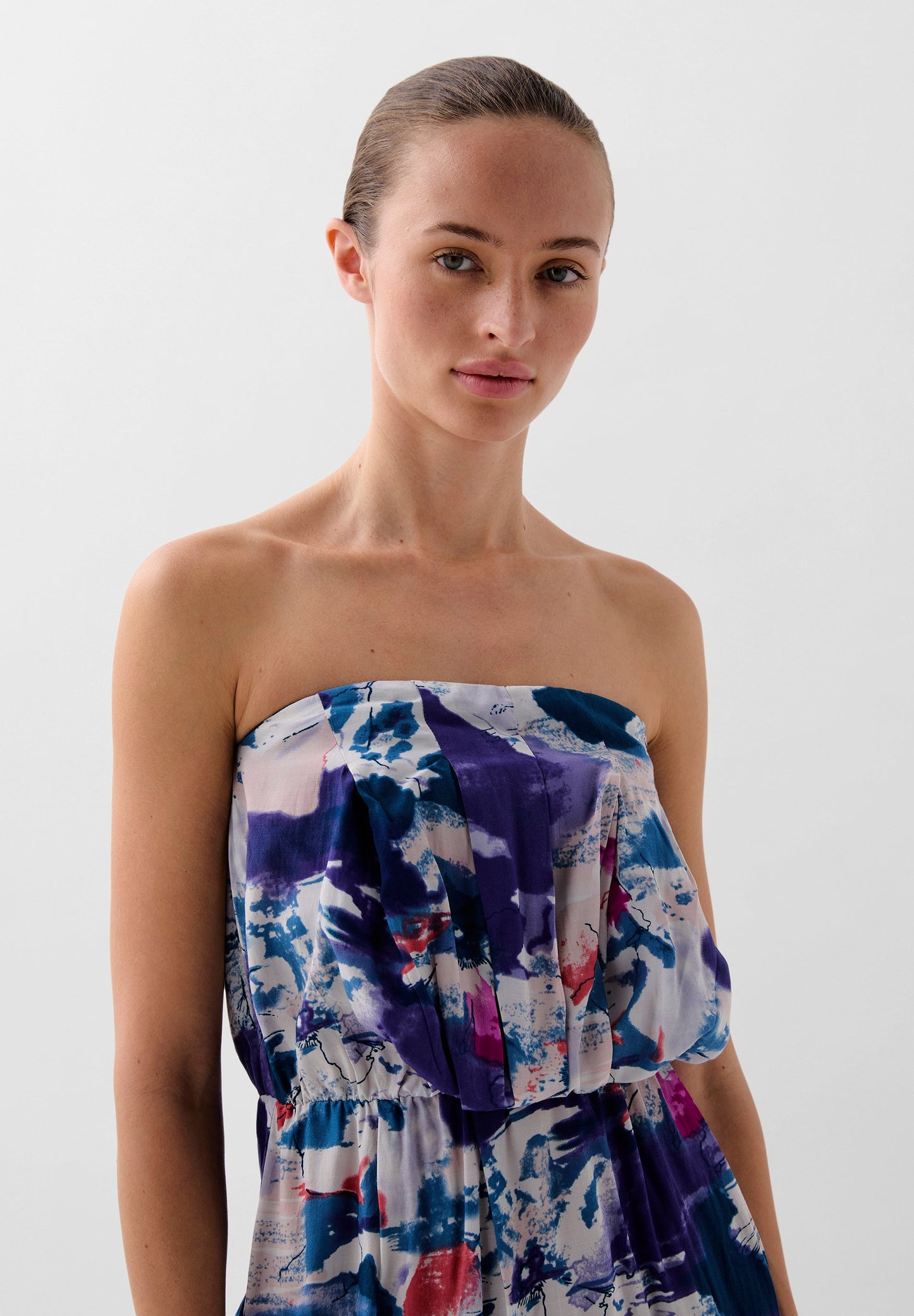 FLOWING PRINTED BANDEAU DRESS