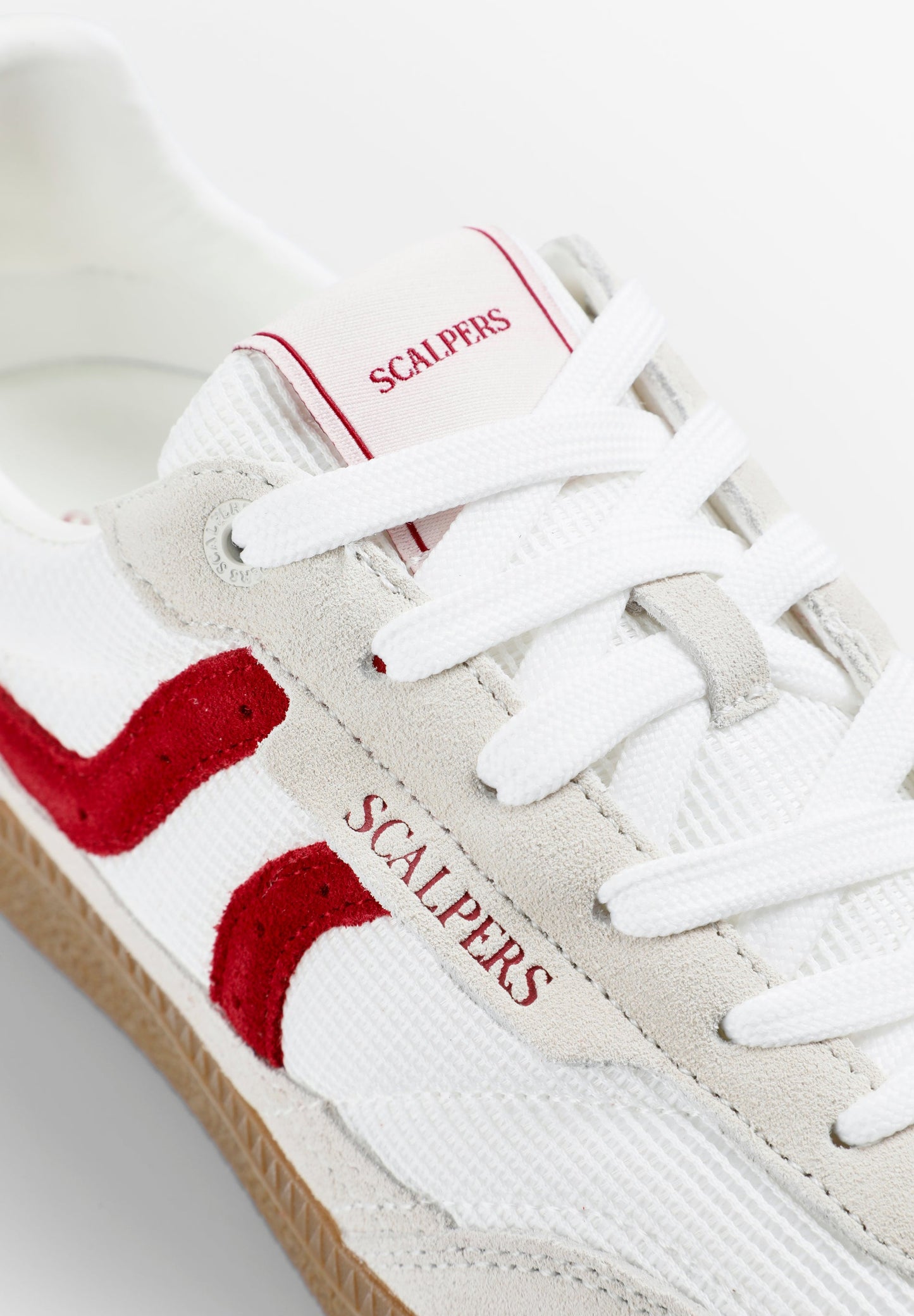 RETRO SNEAKERS