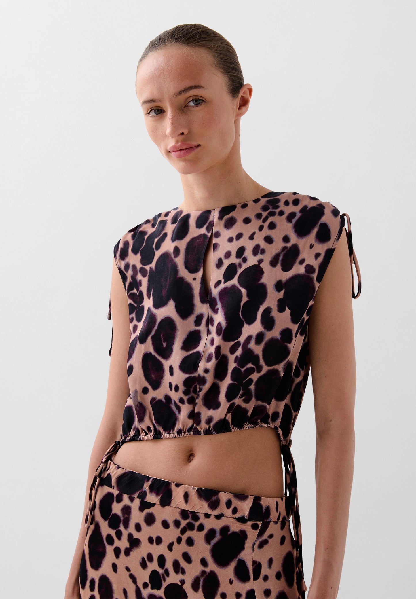 ANIMAL PRINT FLUID TOP