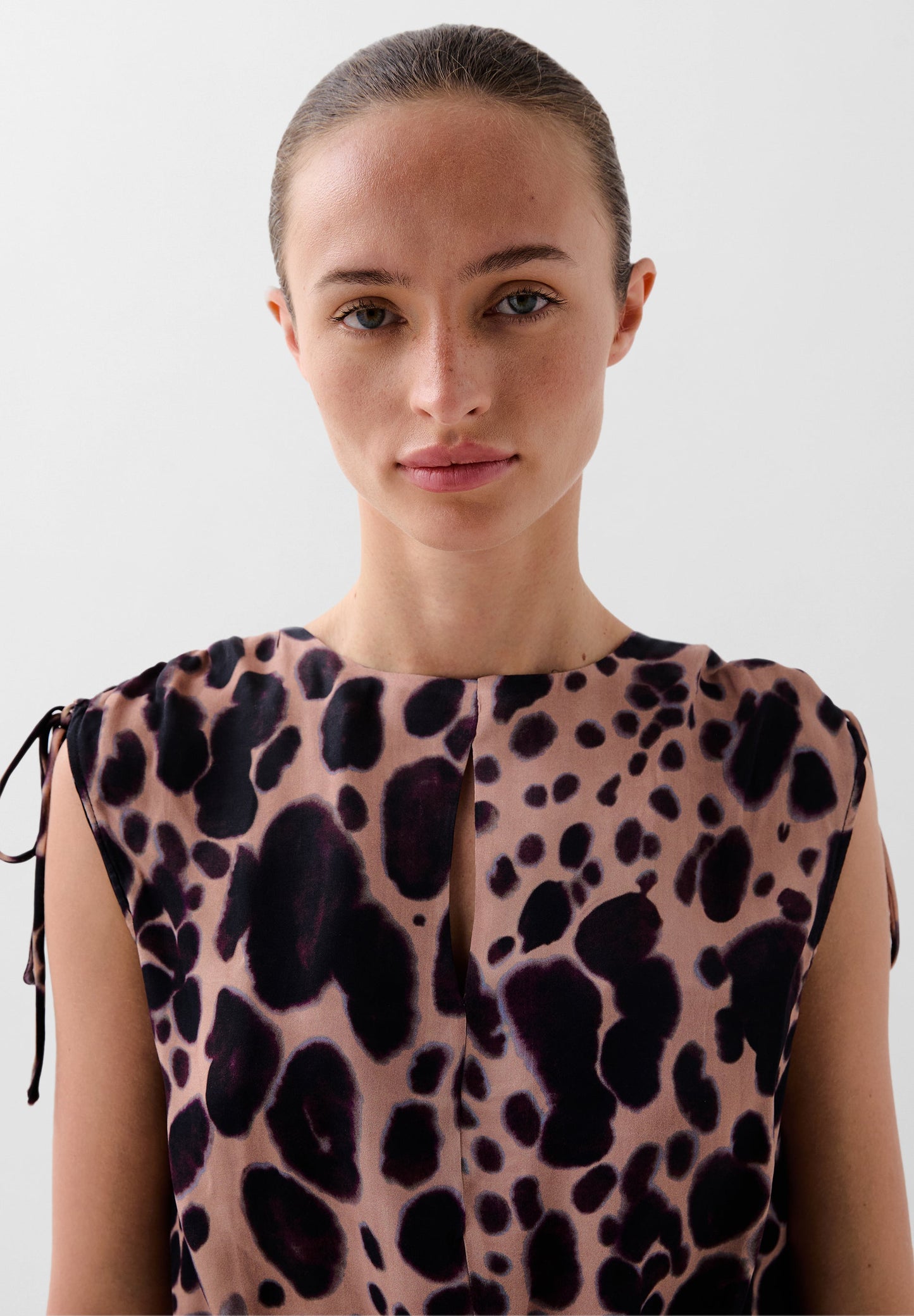 ANIMAL PRINT FLUID TOP