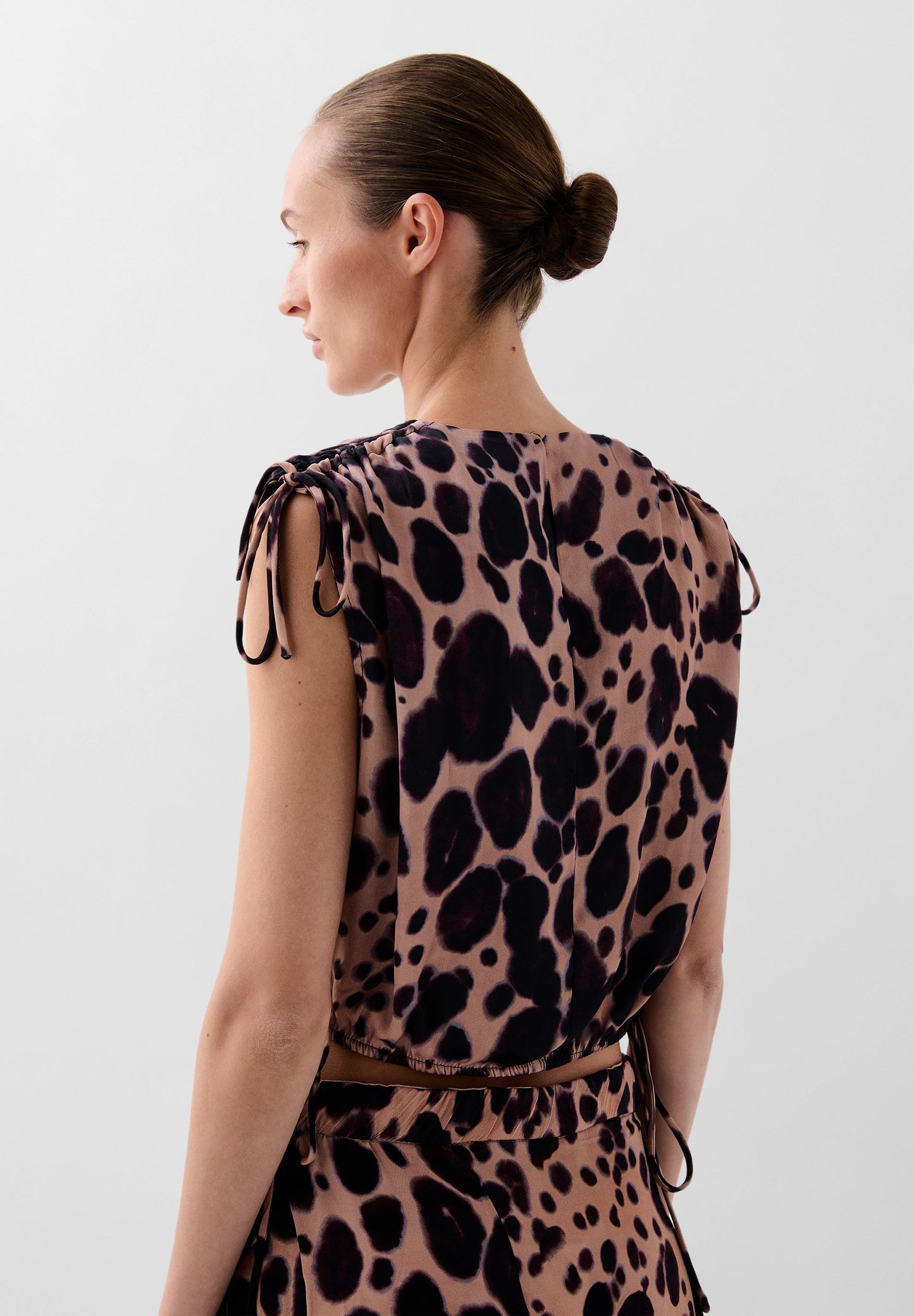 ANIMAL PRINT FLUID TOP