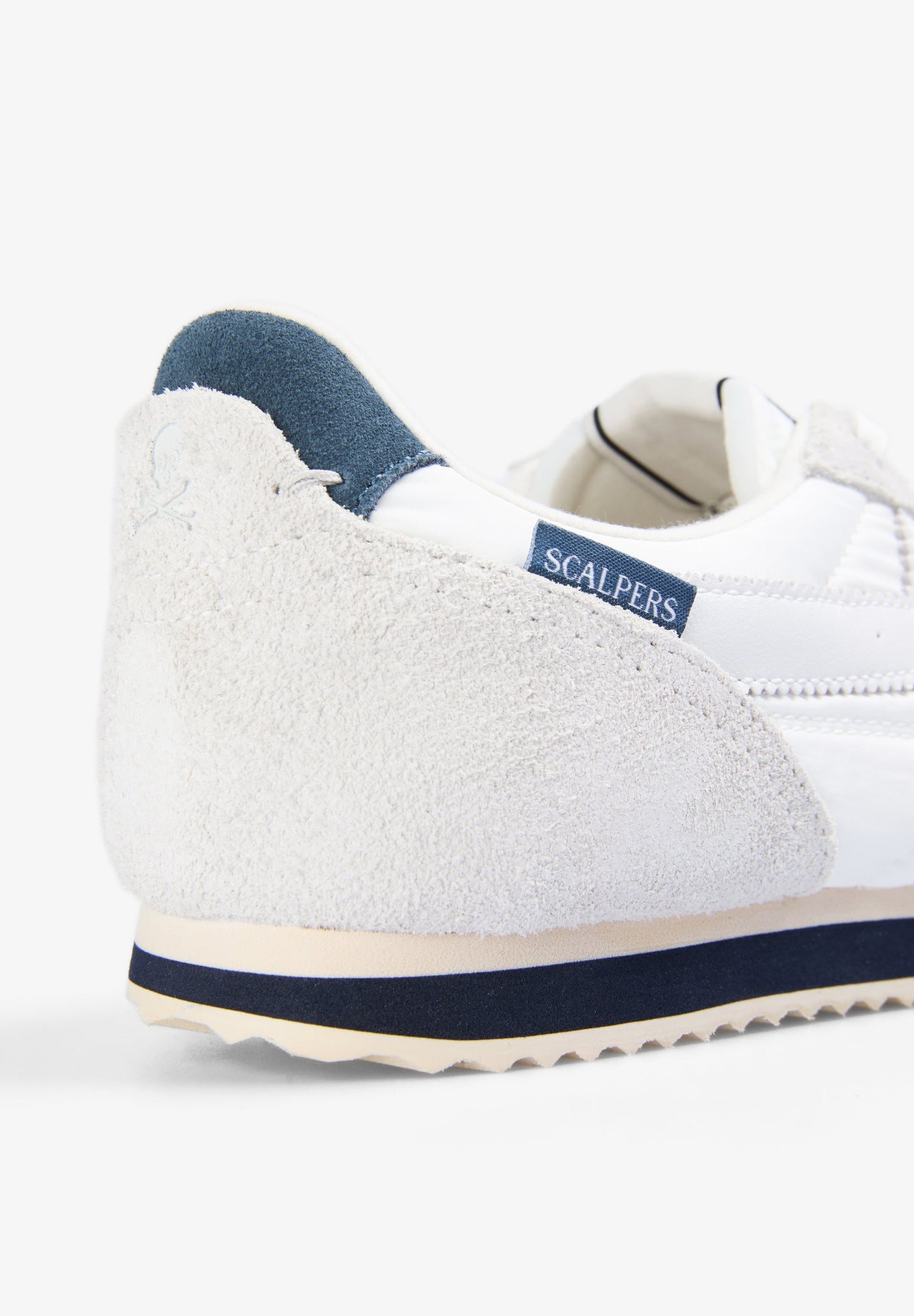 RETRO SNEAKERS