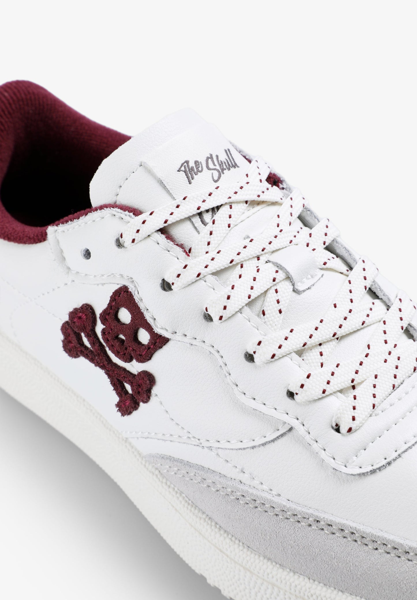 CONTRAST LEATHER SNEAKERS