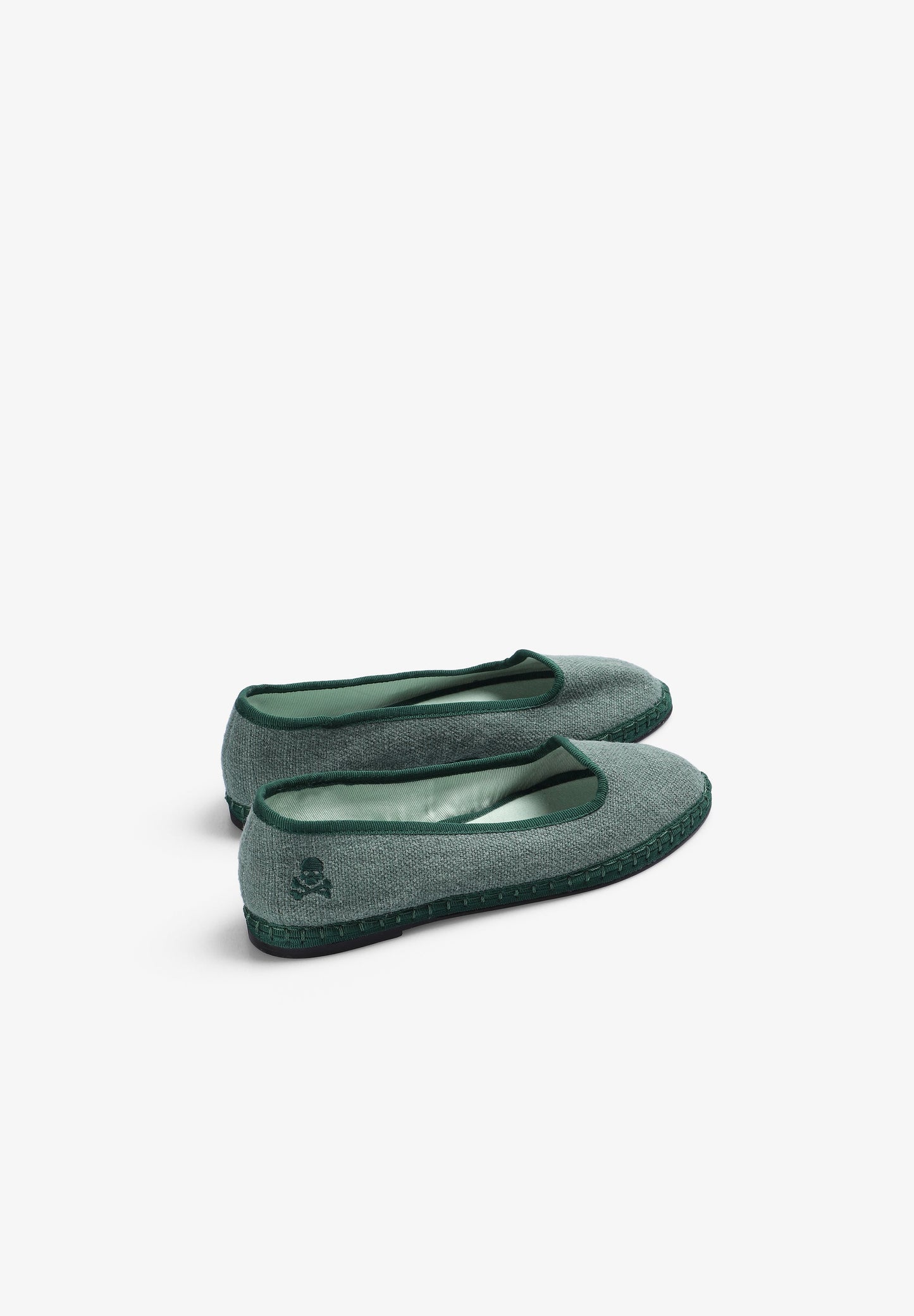 SCRUSTIC SLIPPER GIRLS