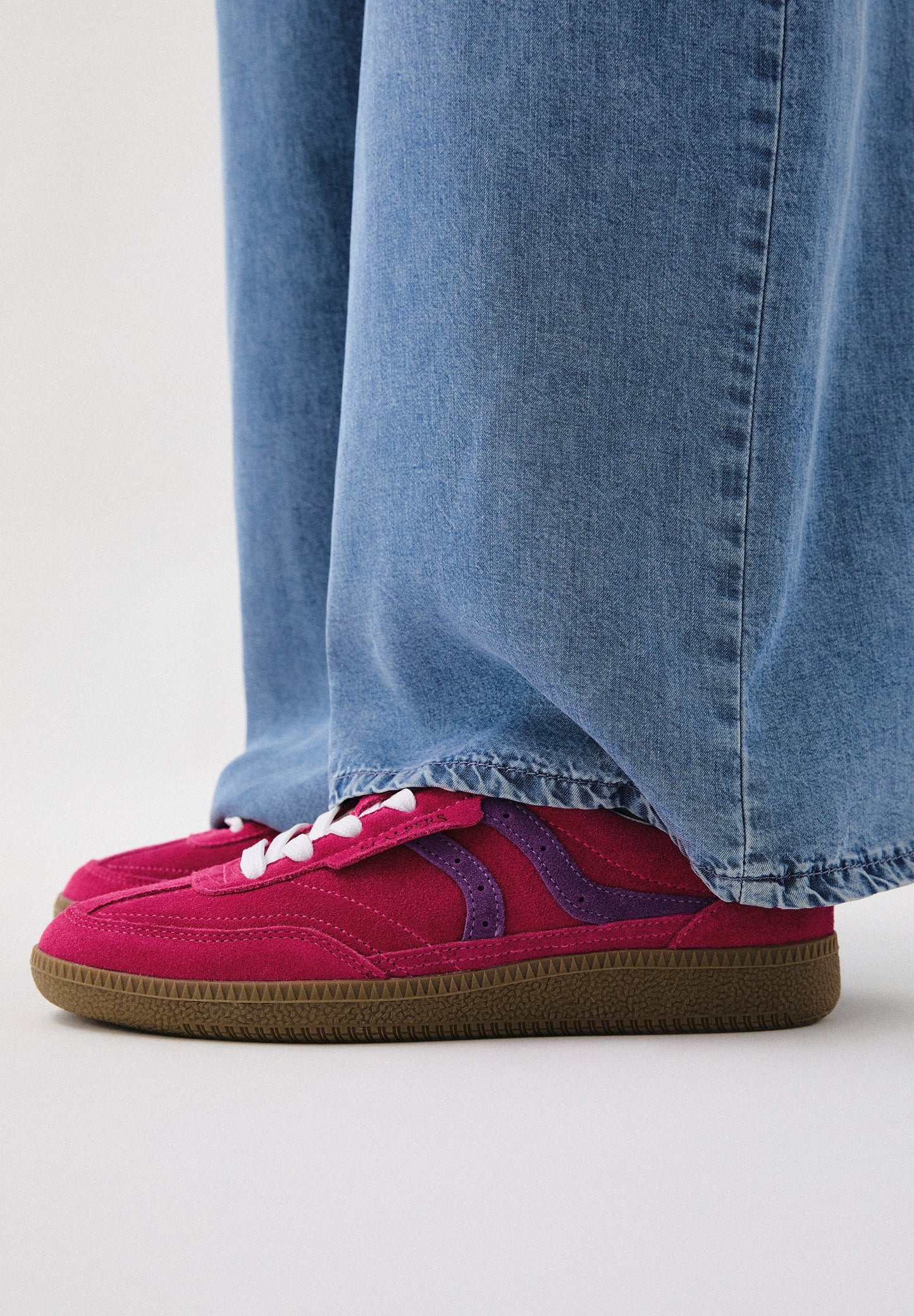 TWO-TONE LEATHER SNEAKERS