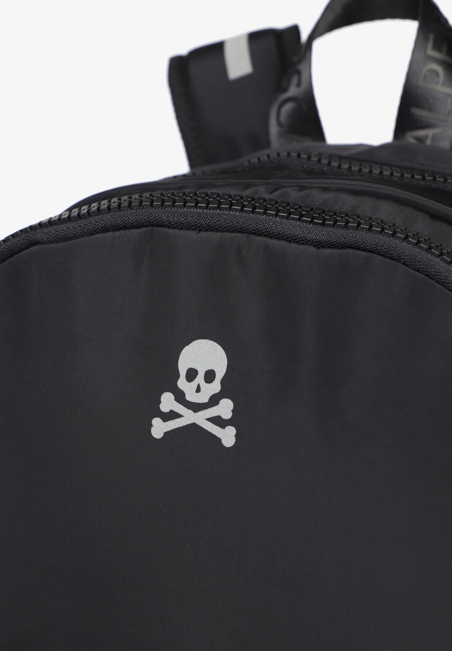 BASIC BACKPACK WITH SKULL