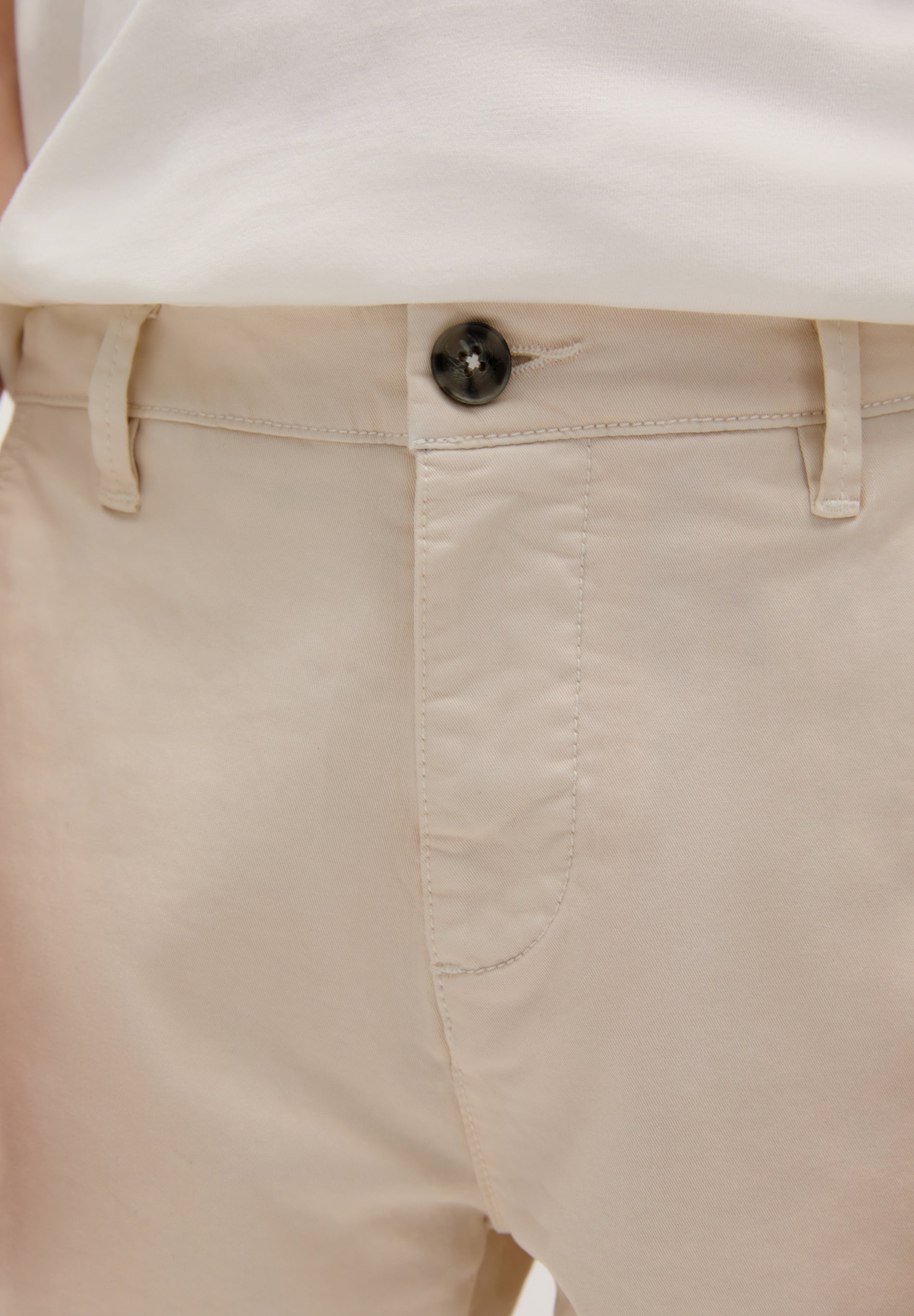 REGULAR FIT CHINO TROUSERS