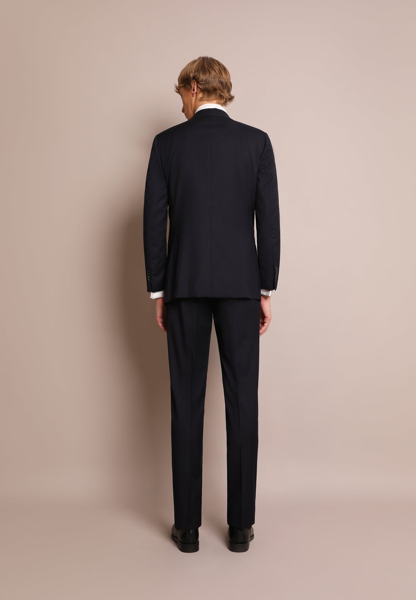 NAVY BLUE WOOL SUIT