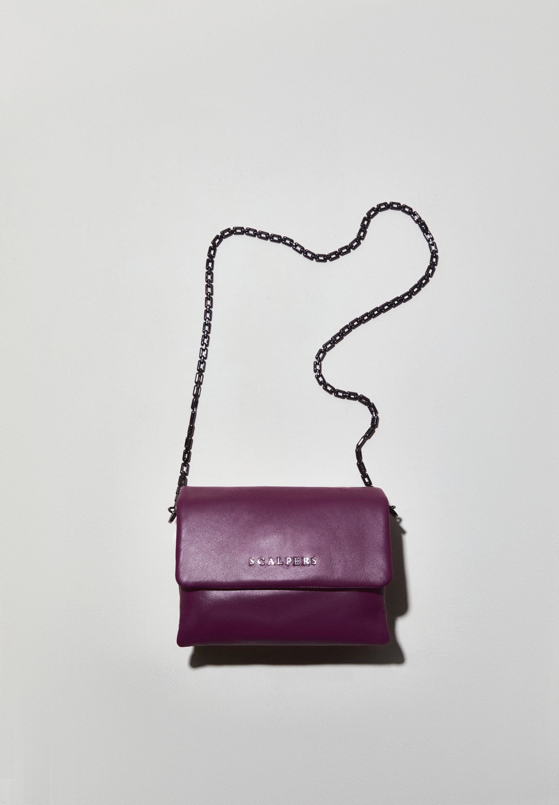 LEATHER BAG WITH COMPARTMENTS