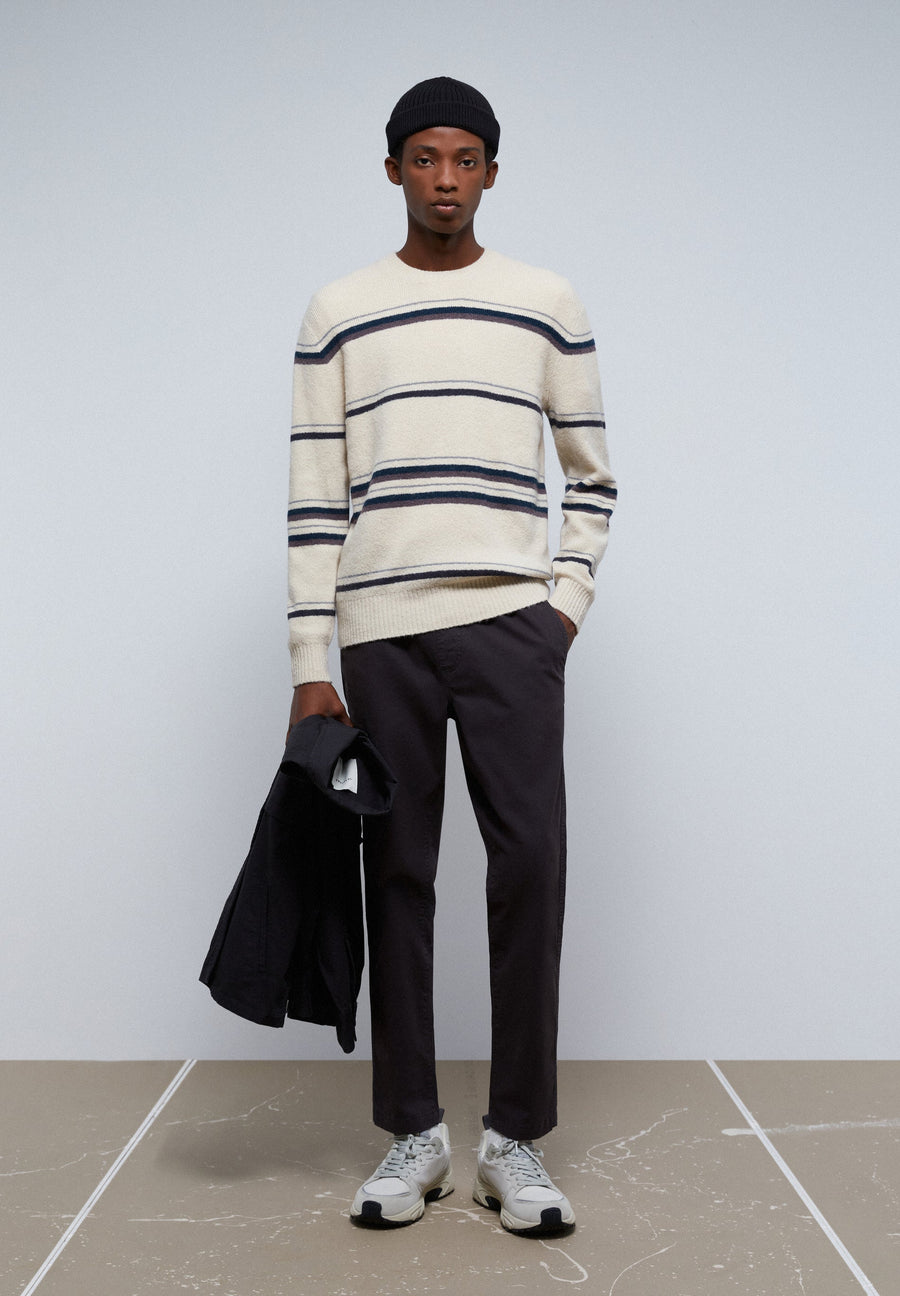 TWO-TONE STRIPE KNIT SWEATER