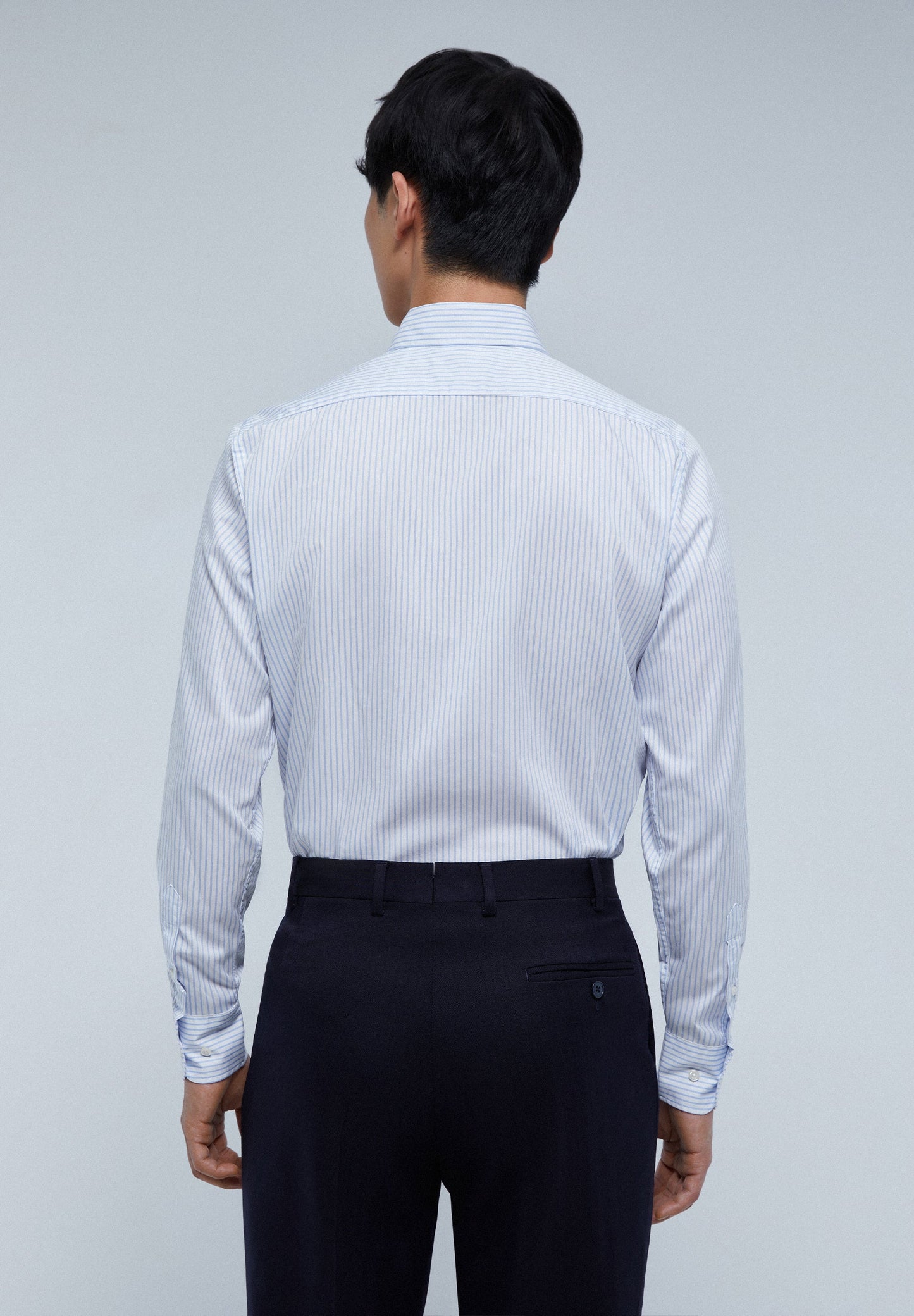 MIXED CUFF DRESS SHIRT