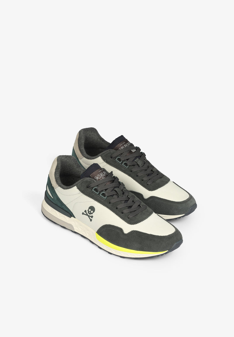 SNEAKERS WITH SIDE SKULL