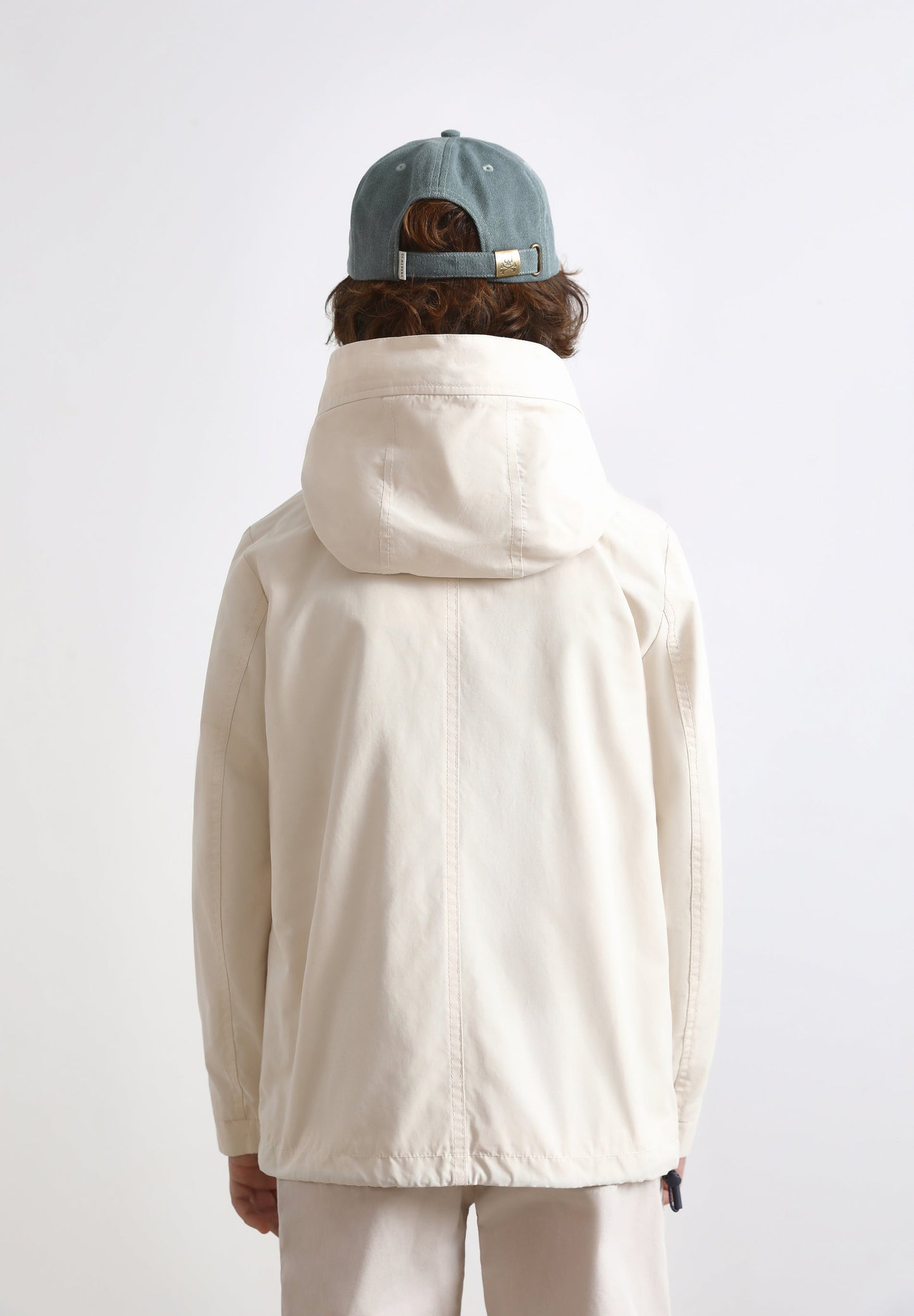 LIGHTWEIGHT JACKET WITH HOOD