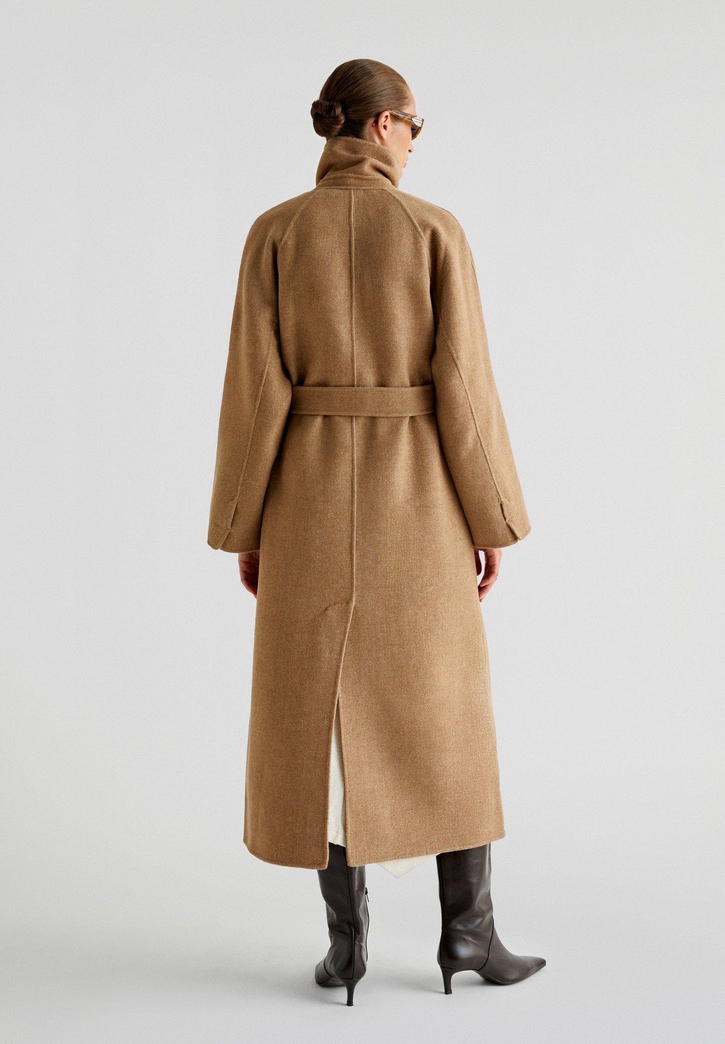 WOOL COAT WITH BELT