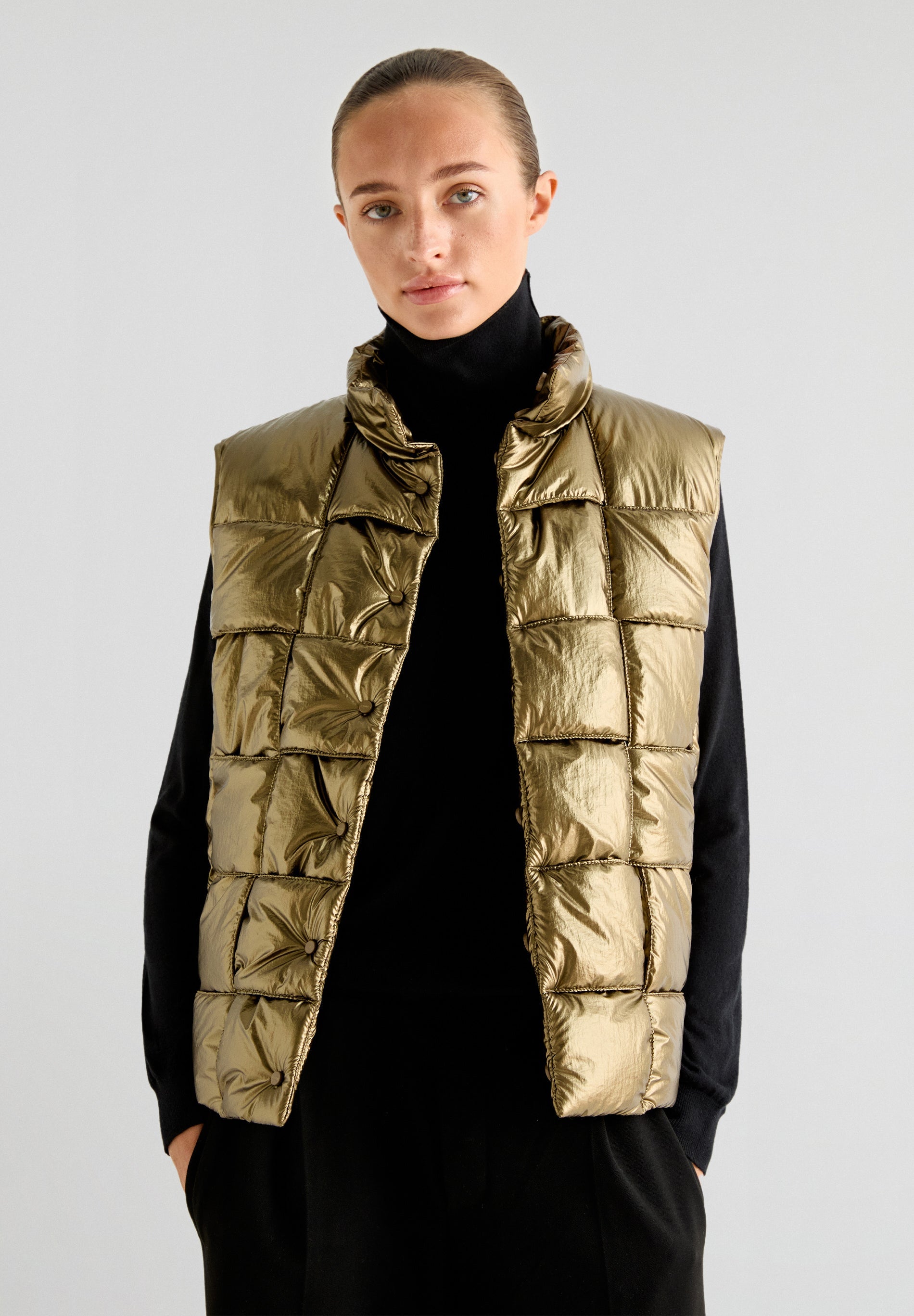 METALLIC PUFFER GILET