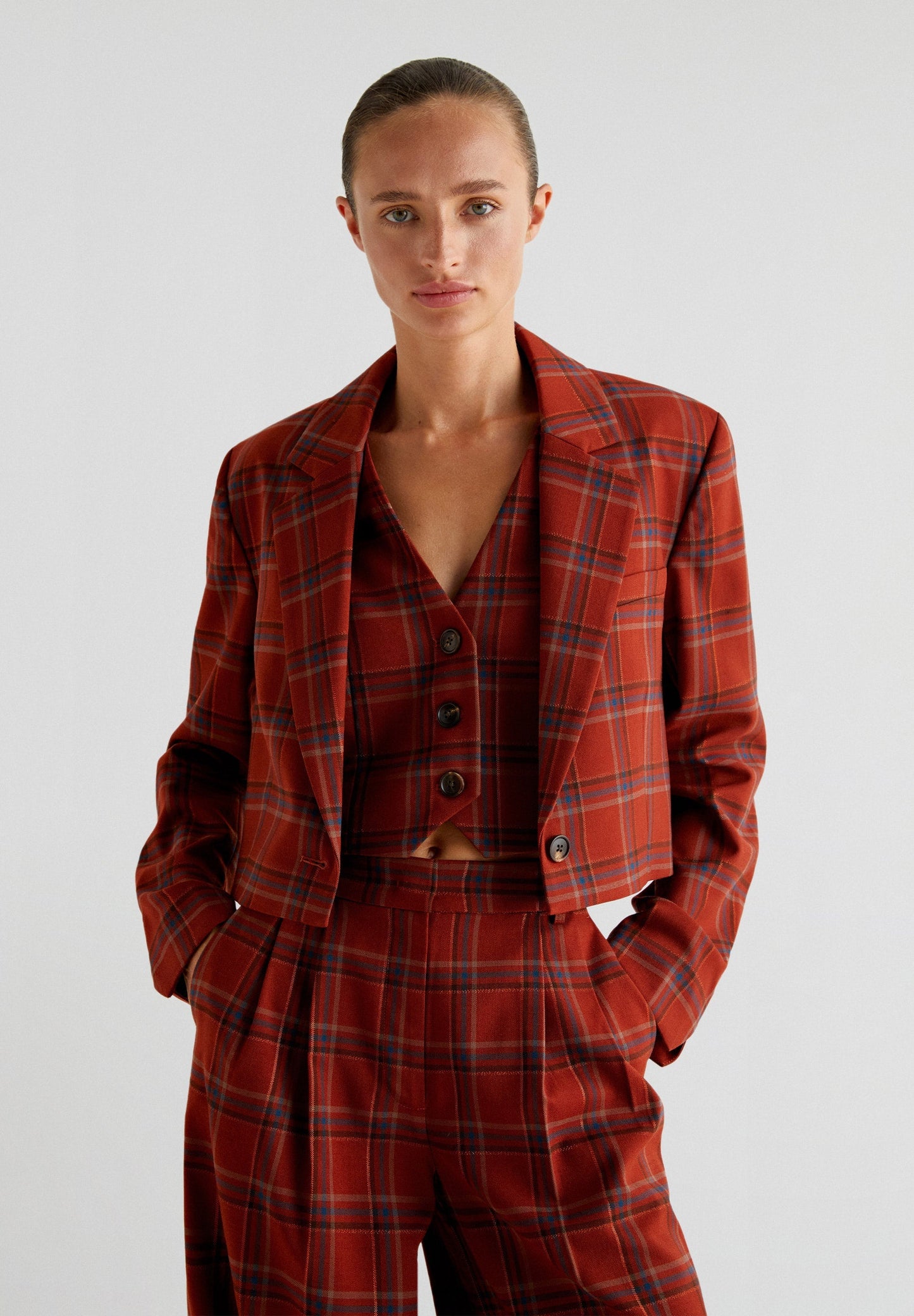 SHORT CHECKED BLAZER