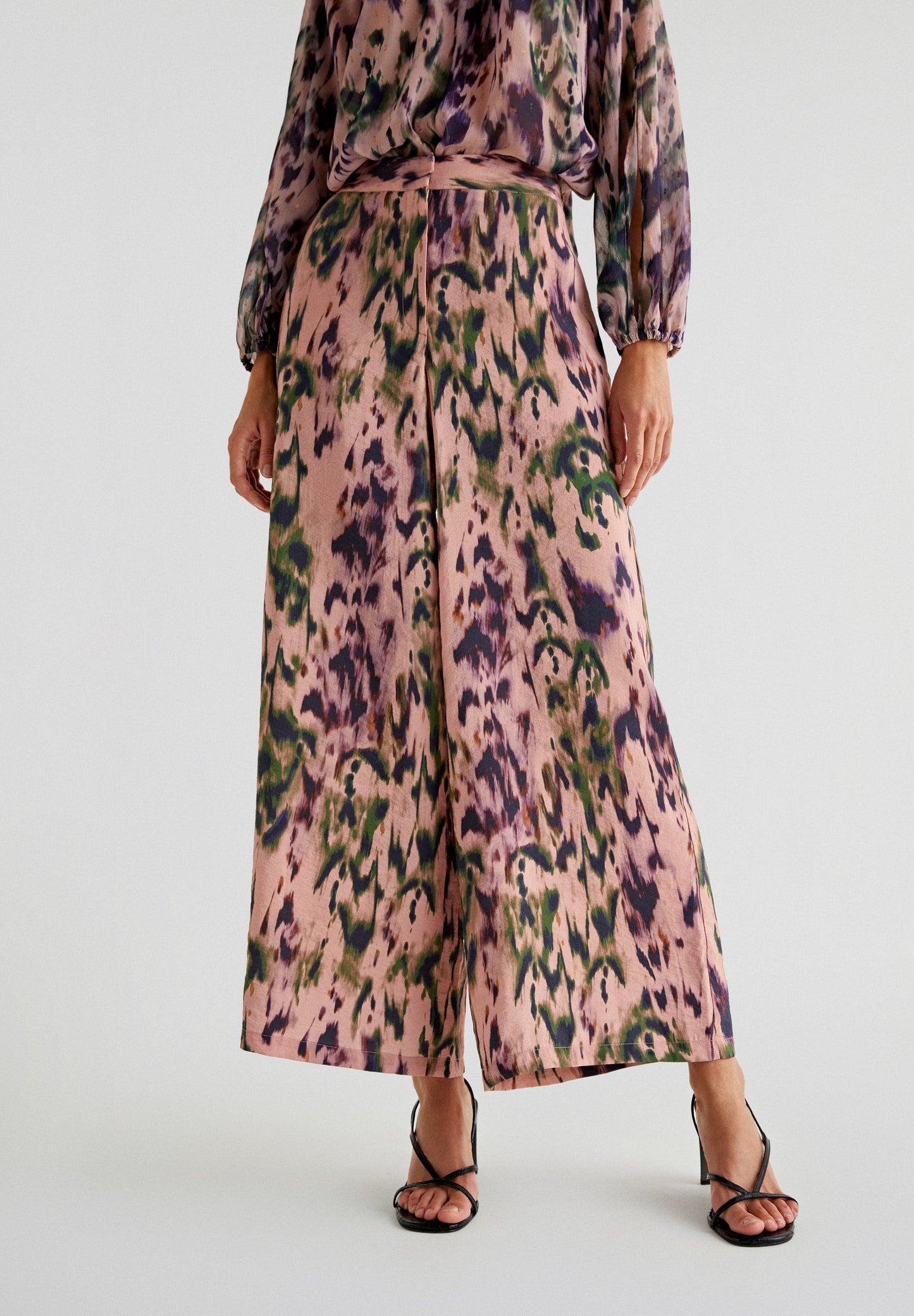 FLOWING PRINTED TROUSERS