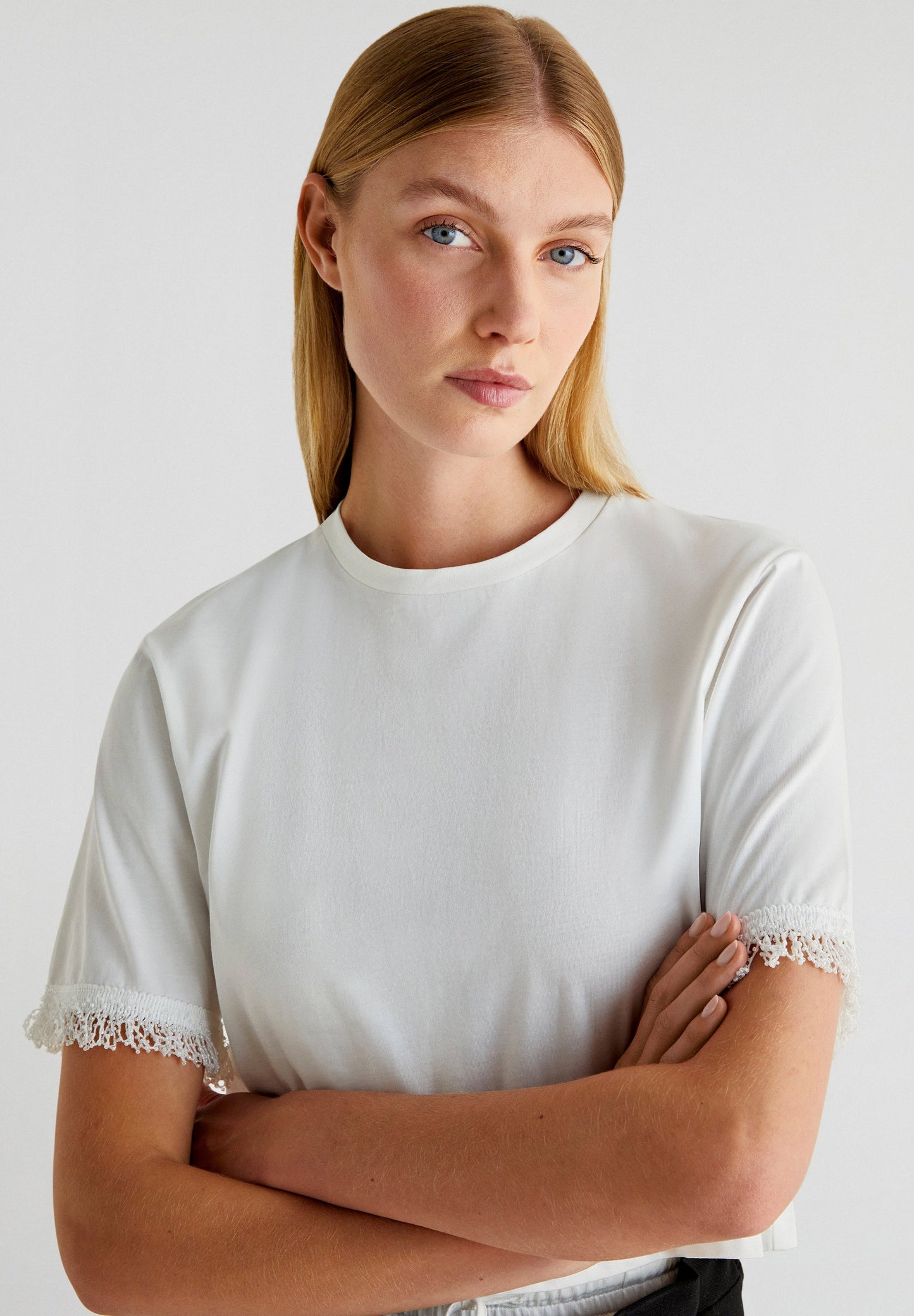 BEADED FRINGED T-SHIRT