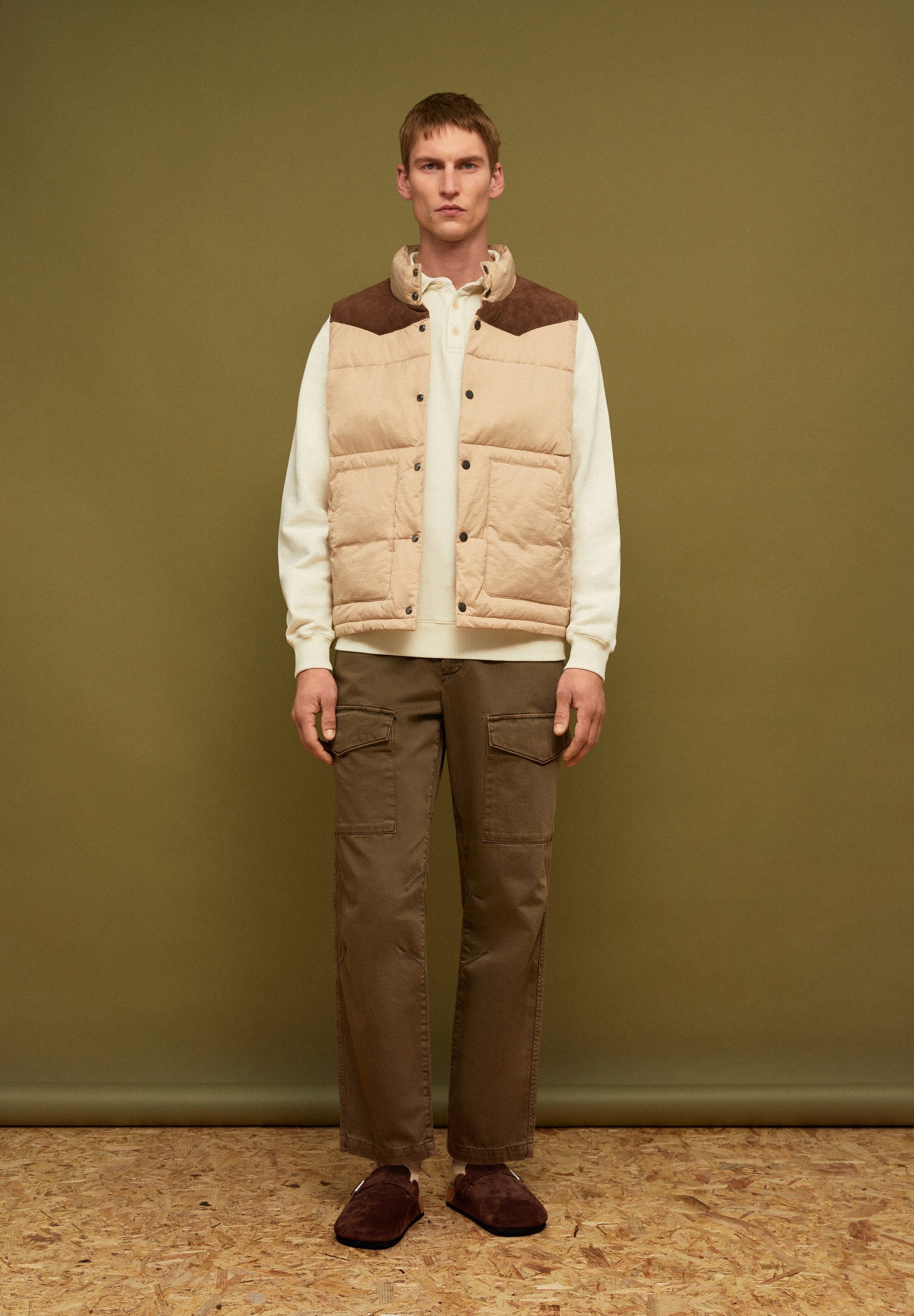 PREMIUM QUILTED WAISTCOAT WITH CONTRAST DETAILS