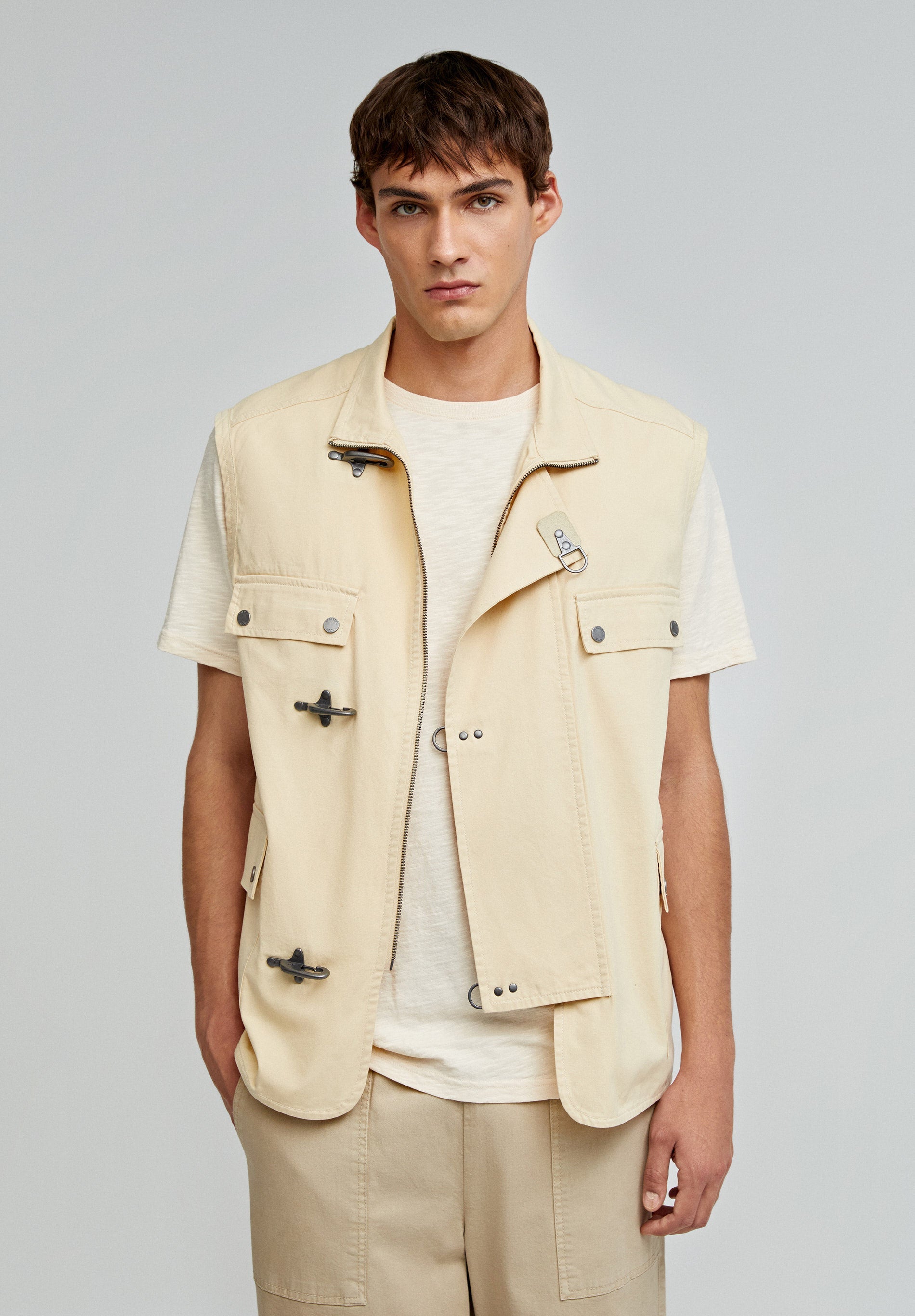 ICON BEECH VEST