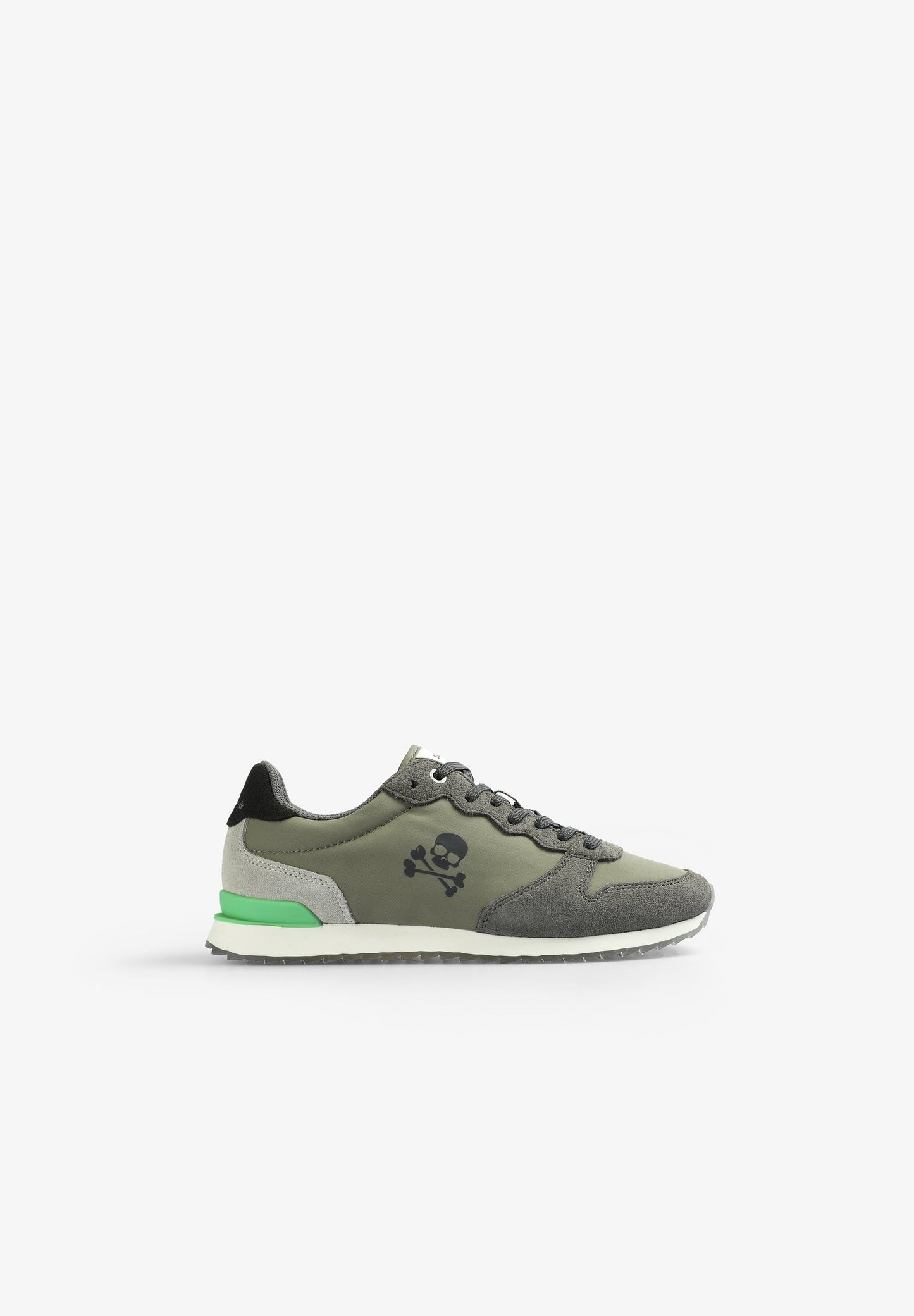 SNEAKERS WITH SKULL INSIGNIA