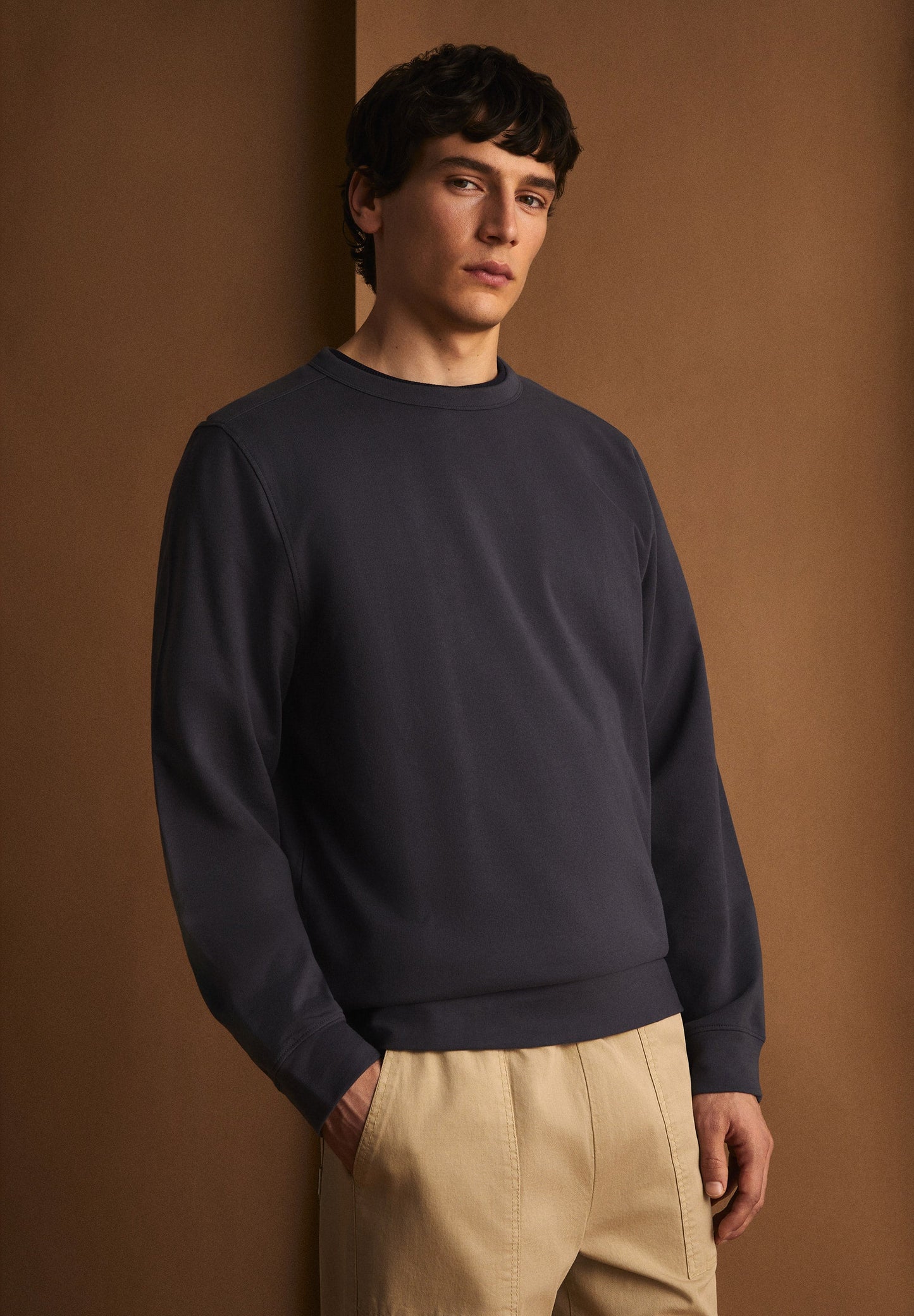 PREMIUM LIGHTWEIGHT SWEATSHIRT