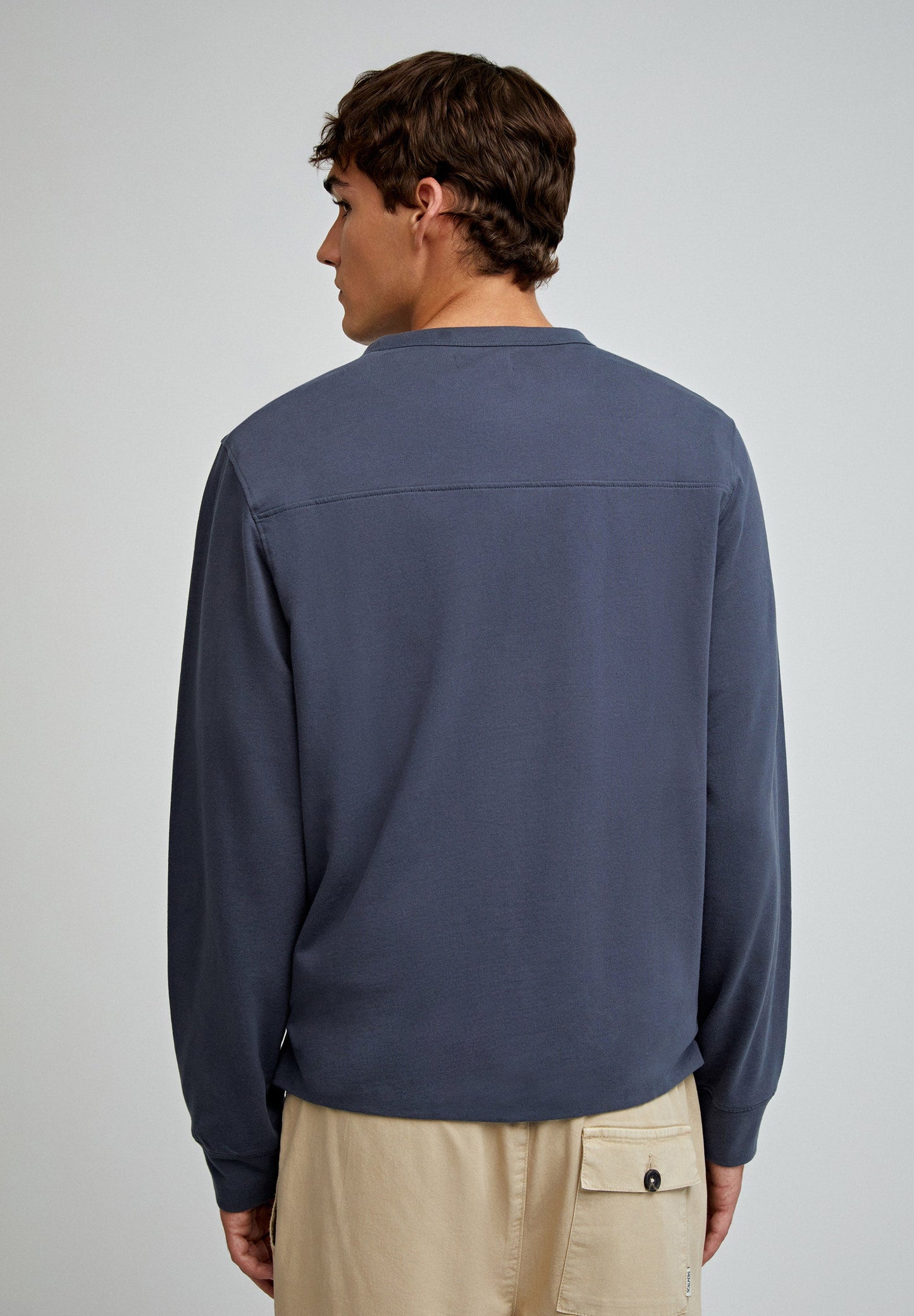 PREMIUM LIGHTWEIGHT SWEATSHIRT