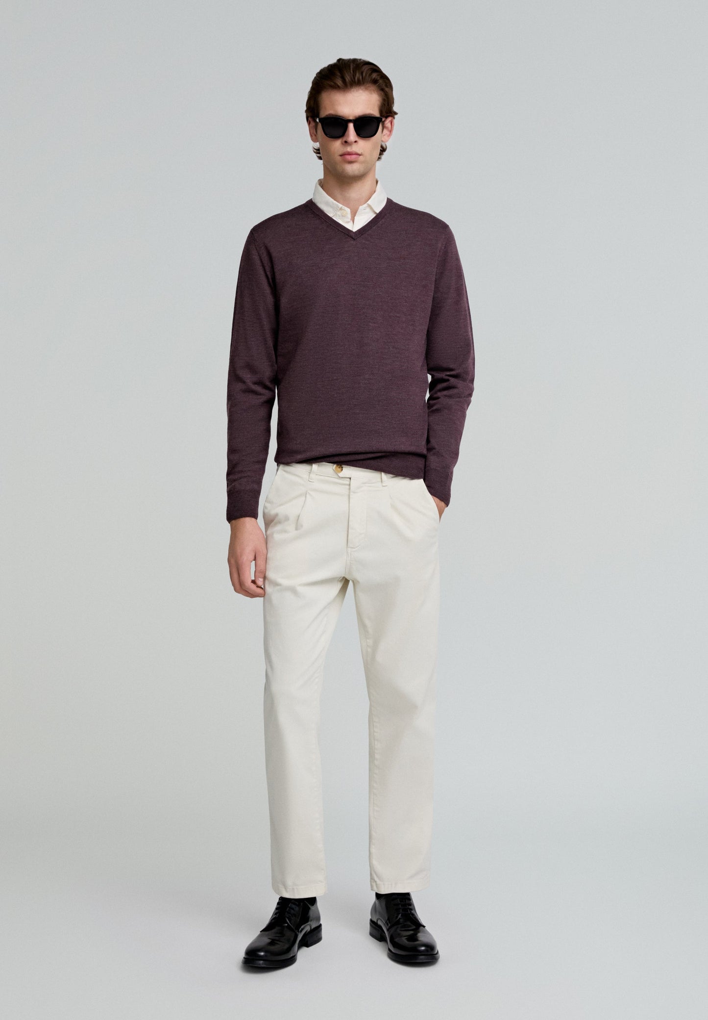 V-NECK WOOL SWEATER