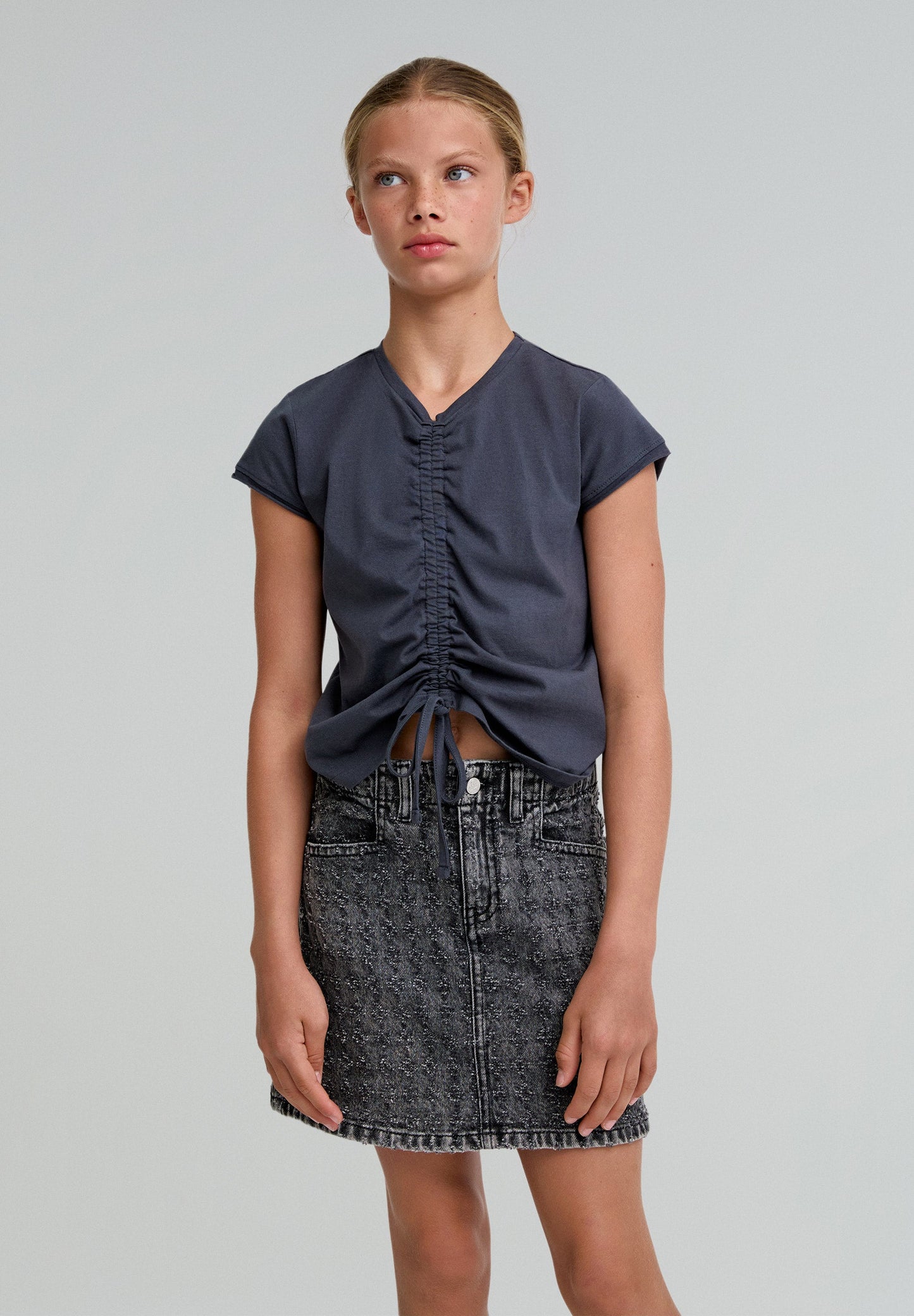 RUCHED T-SHIRT