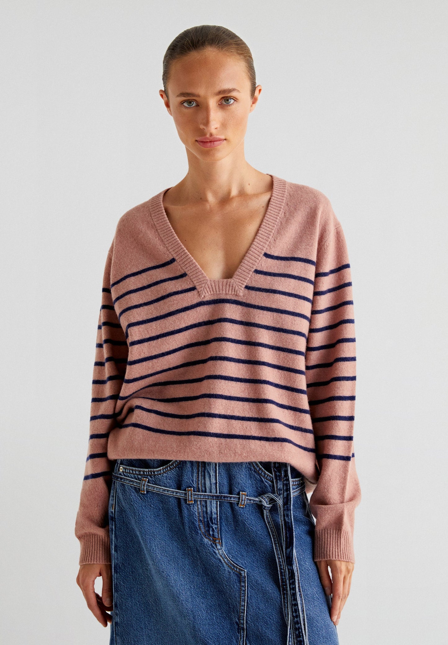 STRIPED SQUARE-CUT NECKLINE SWEATER