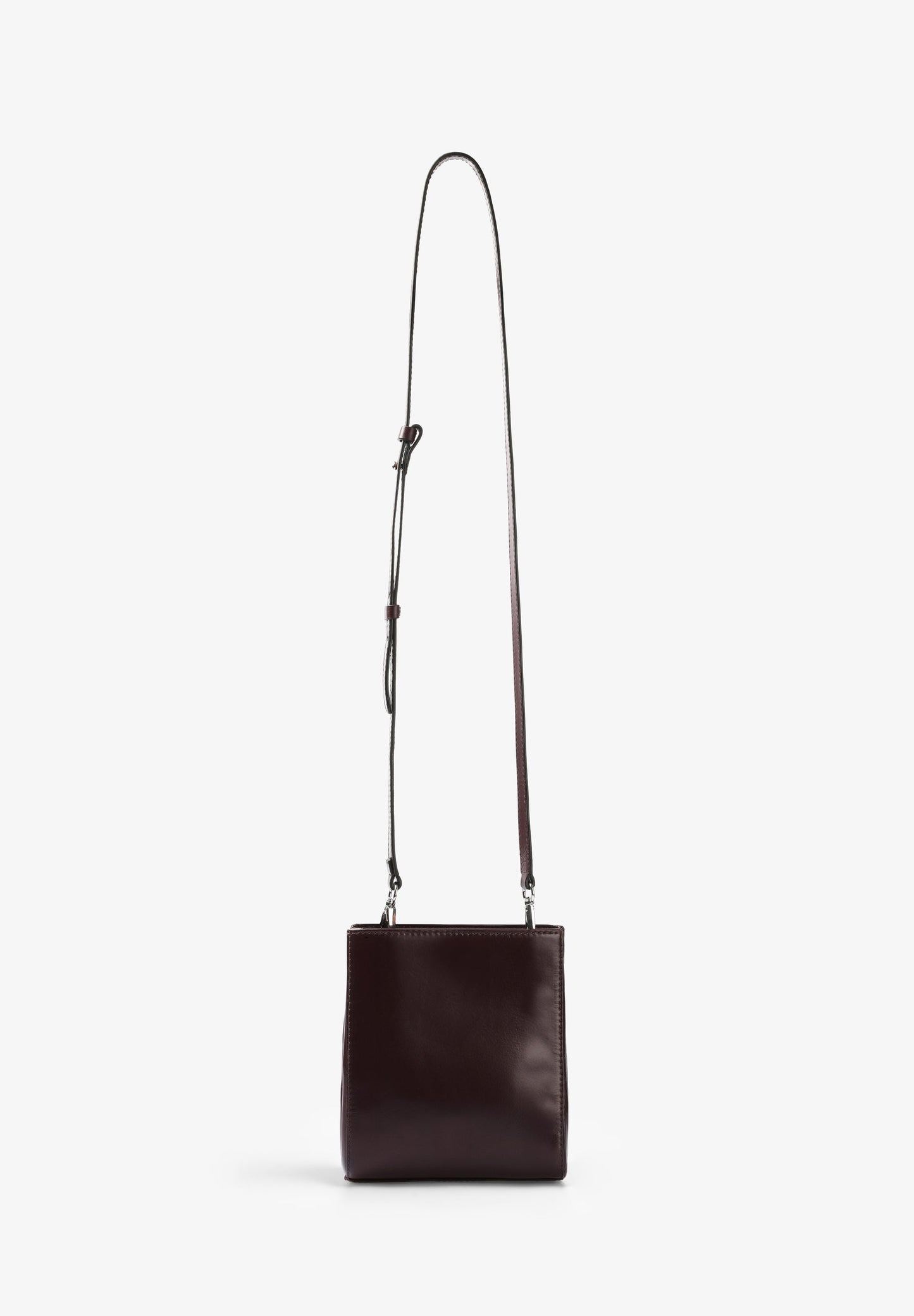 LEATHER BUCKET BAG