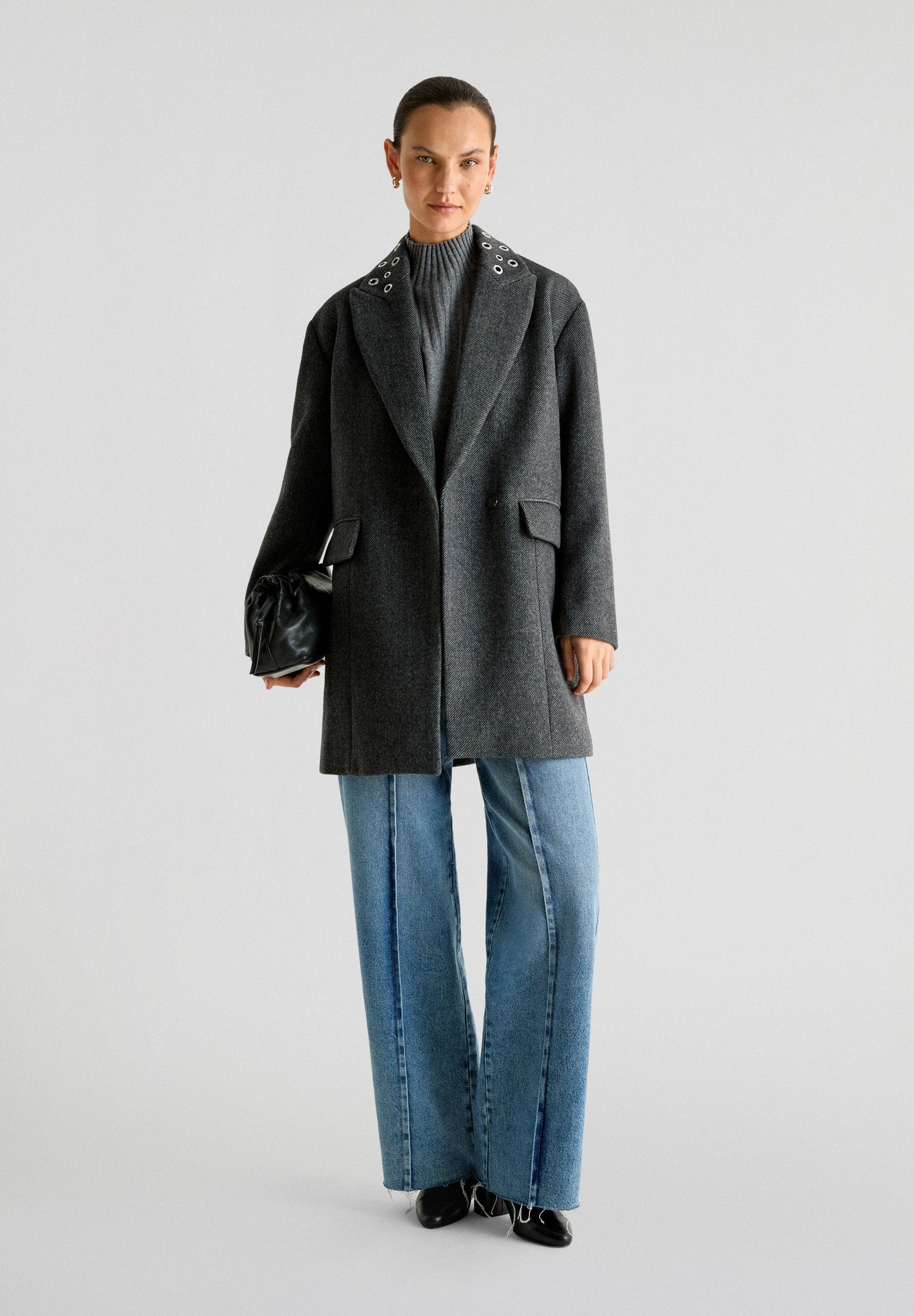 EYELET COAT