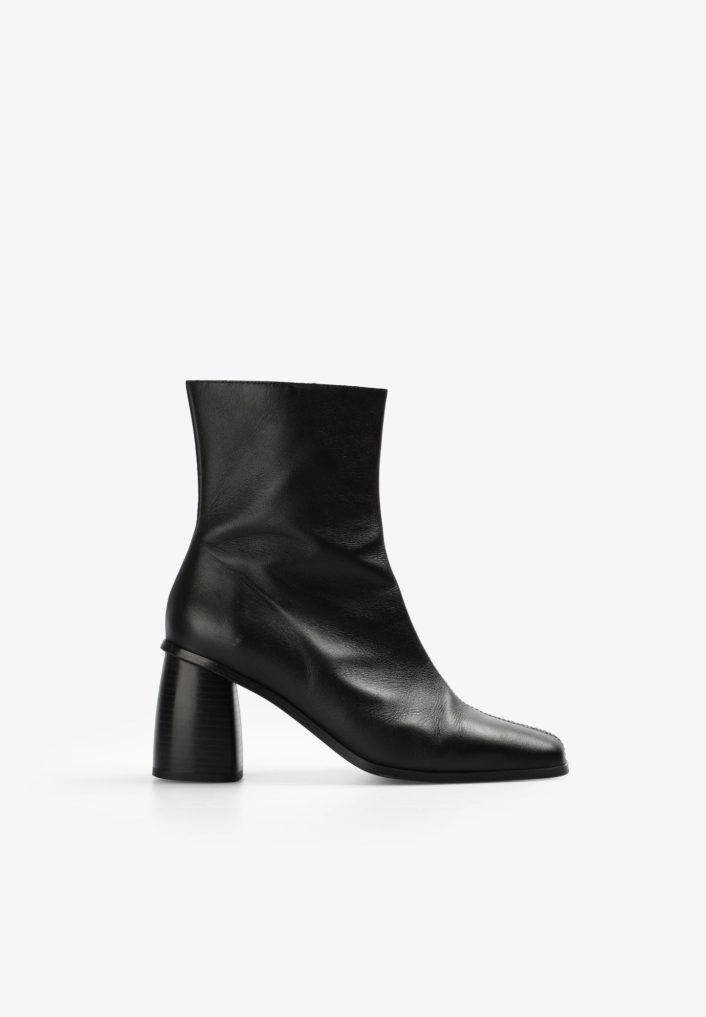 SOFT TIGHT ANKLE BOOTS