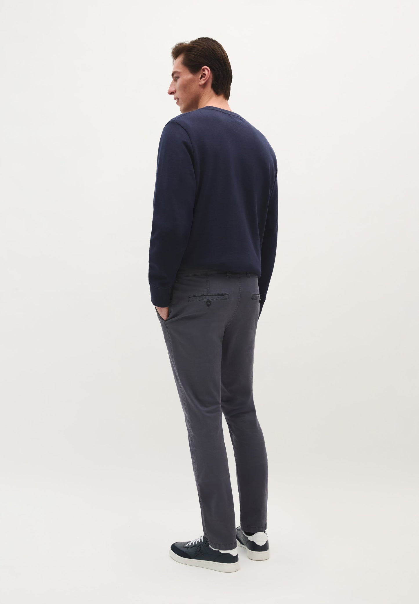 CASUAL CHINO TROUSERS