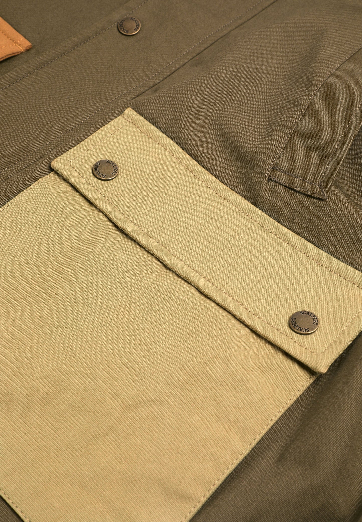 TWO-TONE PARKA WITH POCKETS