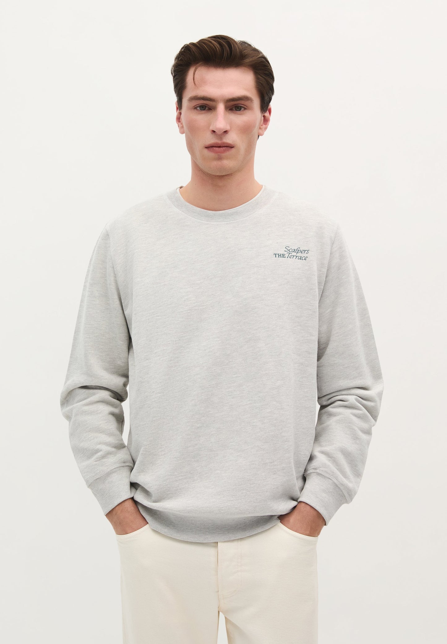 SWEATSHIRT WITH CHEST EMBROIDERY