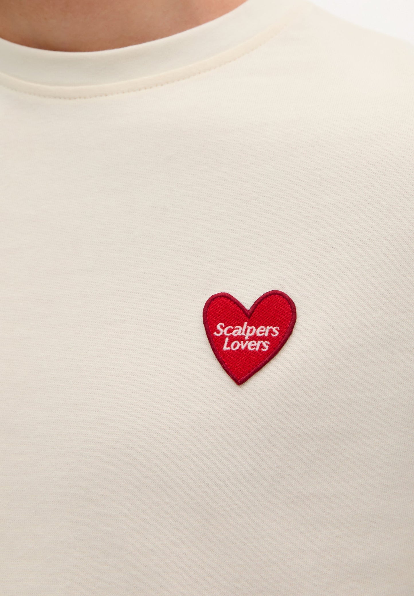 T-SHIRT WITH FRONT LOVE PRINT