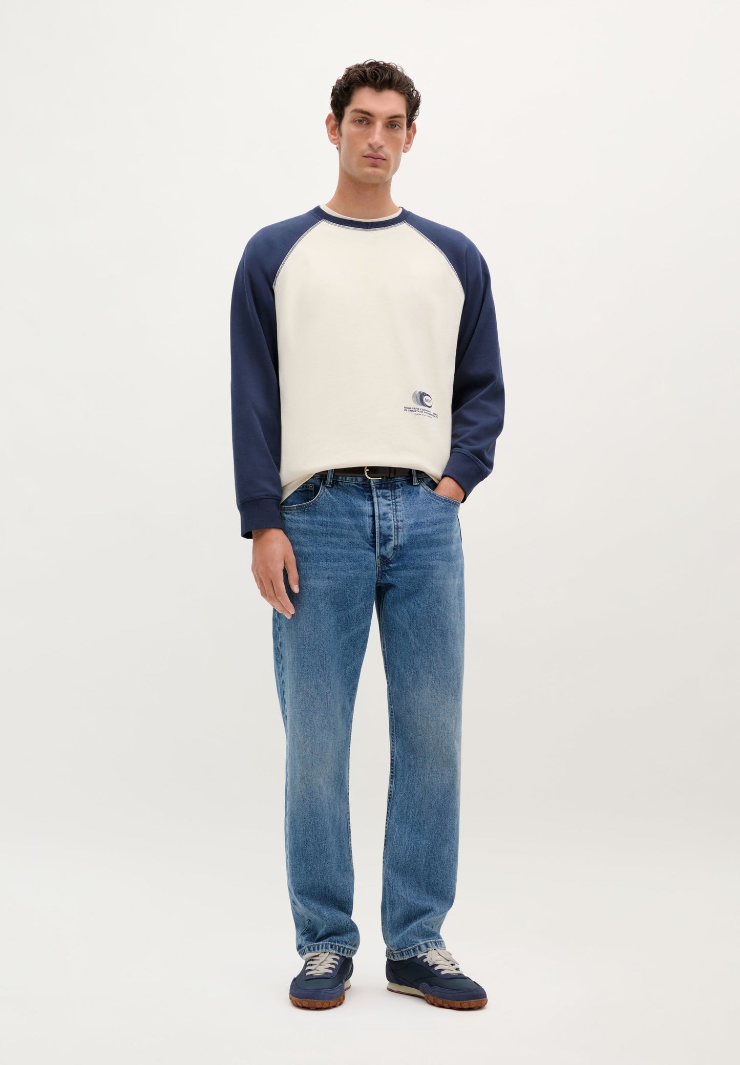 RAGLAN SLEEVE TWO-TONE SWEATSHIRT